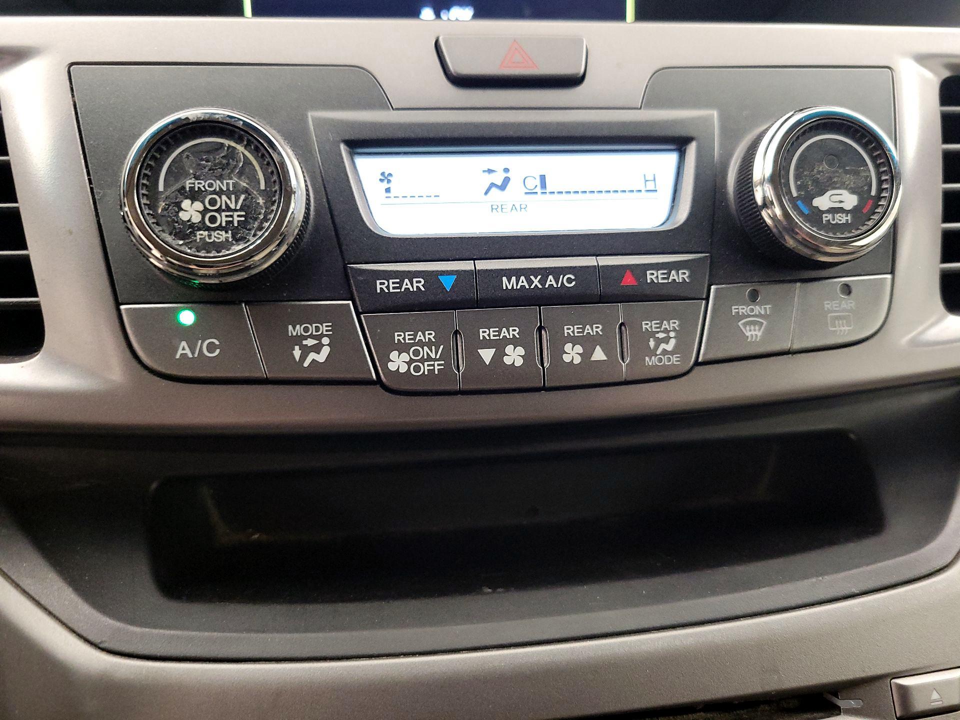 Thumbnail: 2016 Honda Odyssey - 13