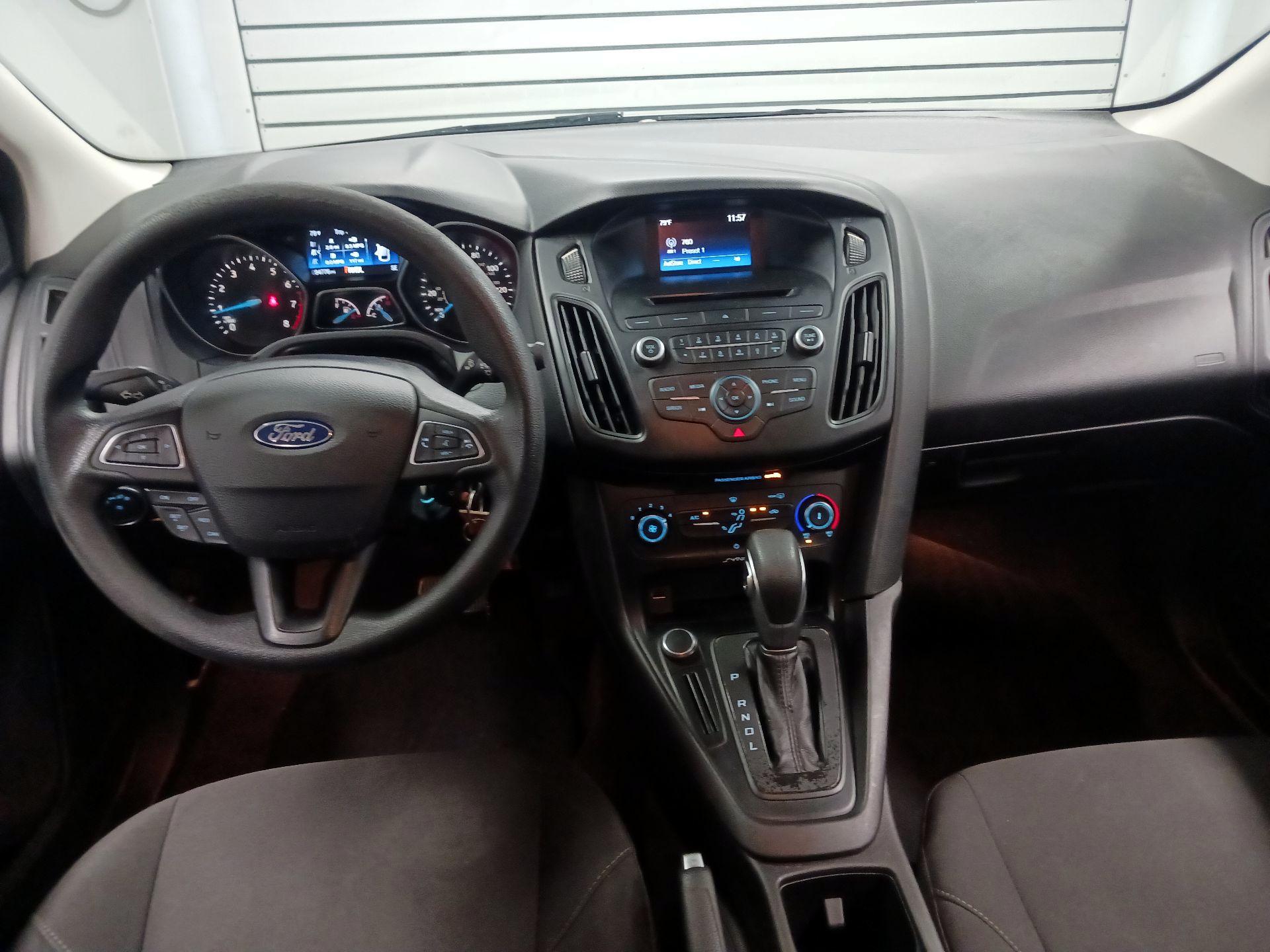 Thumbnail: 2017 Ford Focus - 9