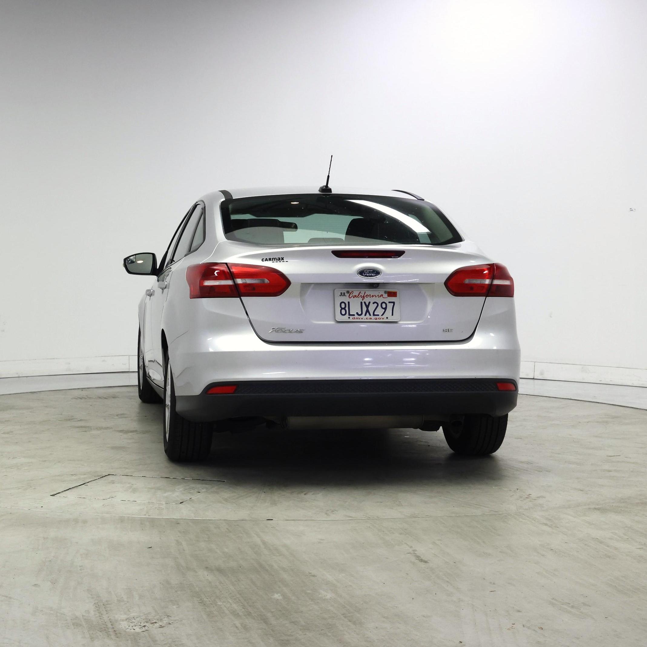 Thumbnail: 2017 Ford Focus - 6