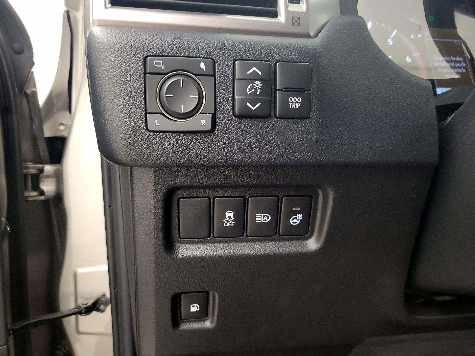 Thumbnail: 2023 Lexus GX - 13