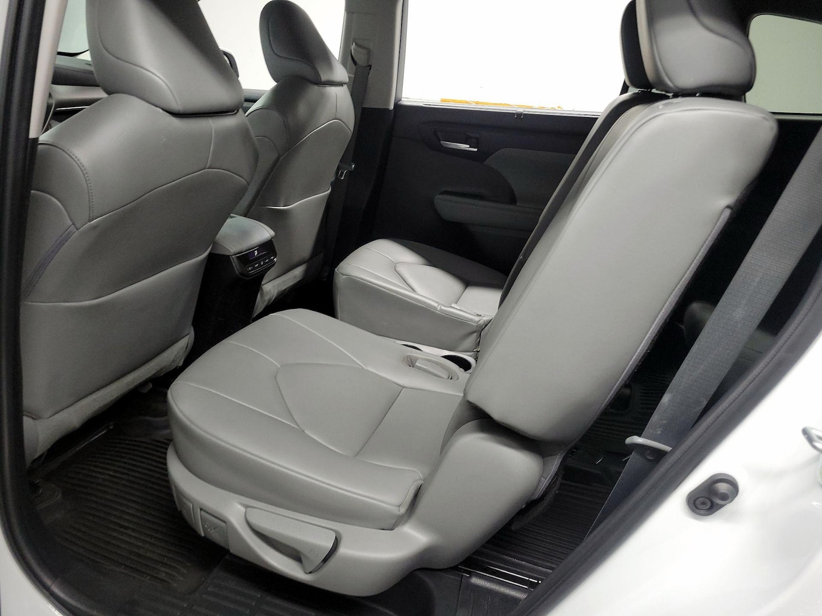 2023 Toyota Highlander XLE - Photo 18