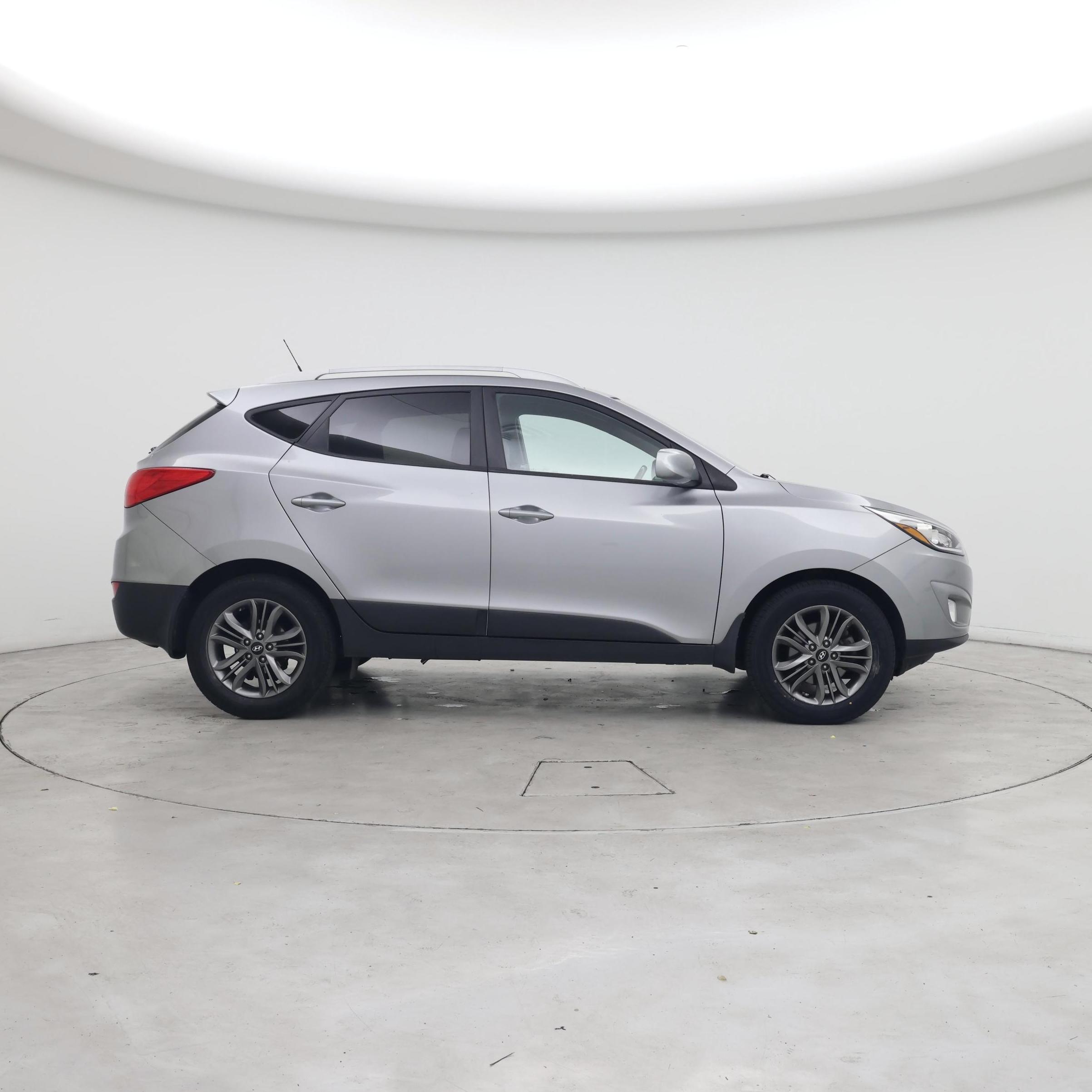Thumbnail: 2014 Hyundai Tucson - 7