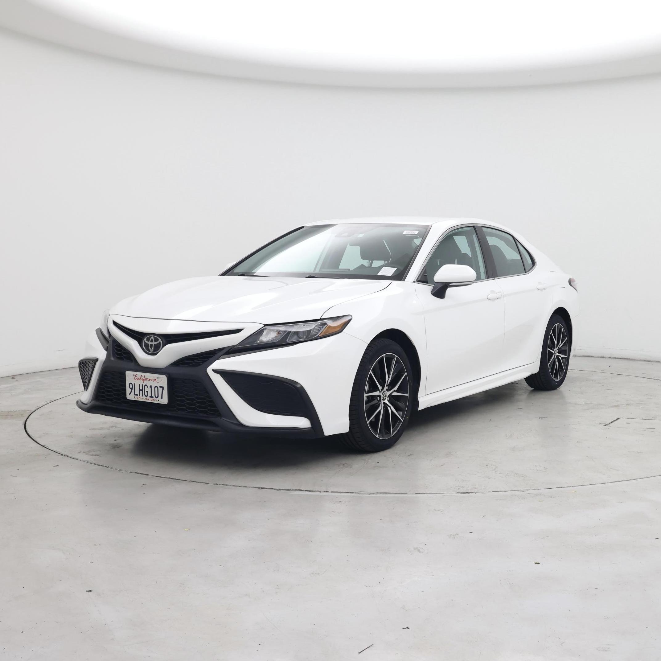 Thumbnail: 2023 Toyota Camry - 4