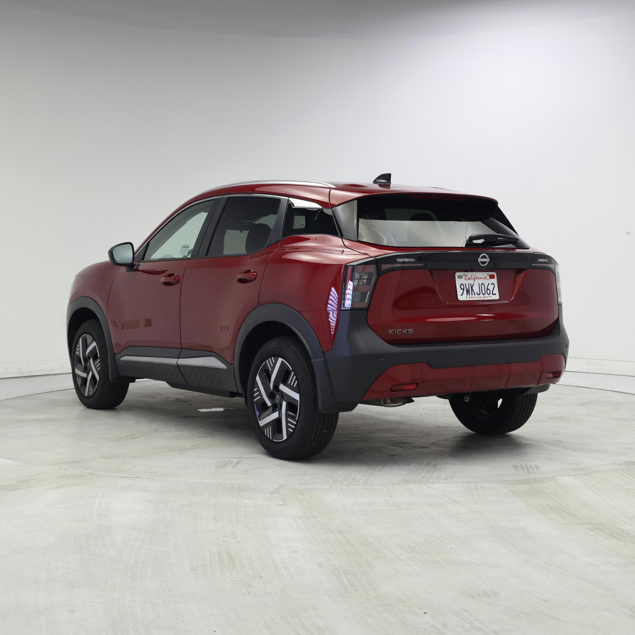 Thumbnail: 2026 Nissan Kicks - 2