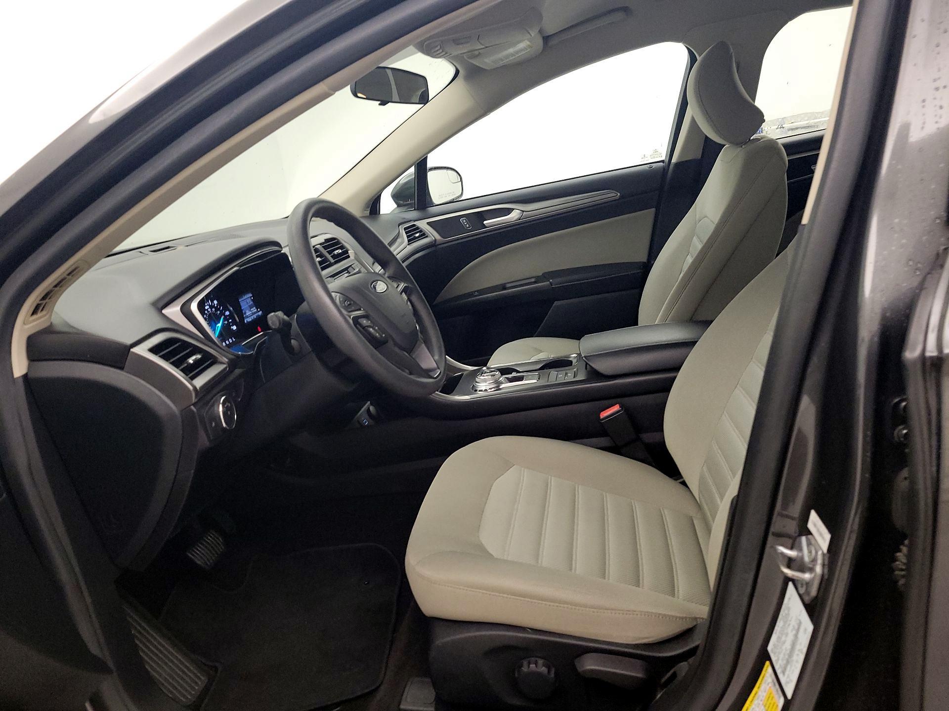 Thumbnail: 2018 Ford Fusion - 11