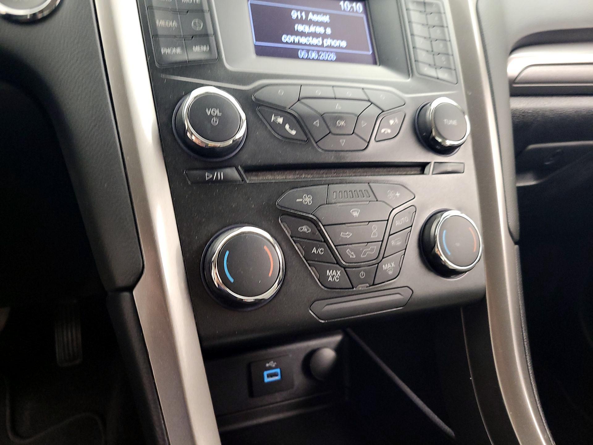 Thumbnail: 2018 Ford Fusion - 16