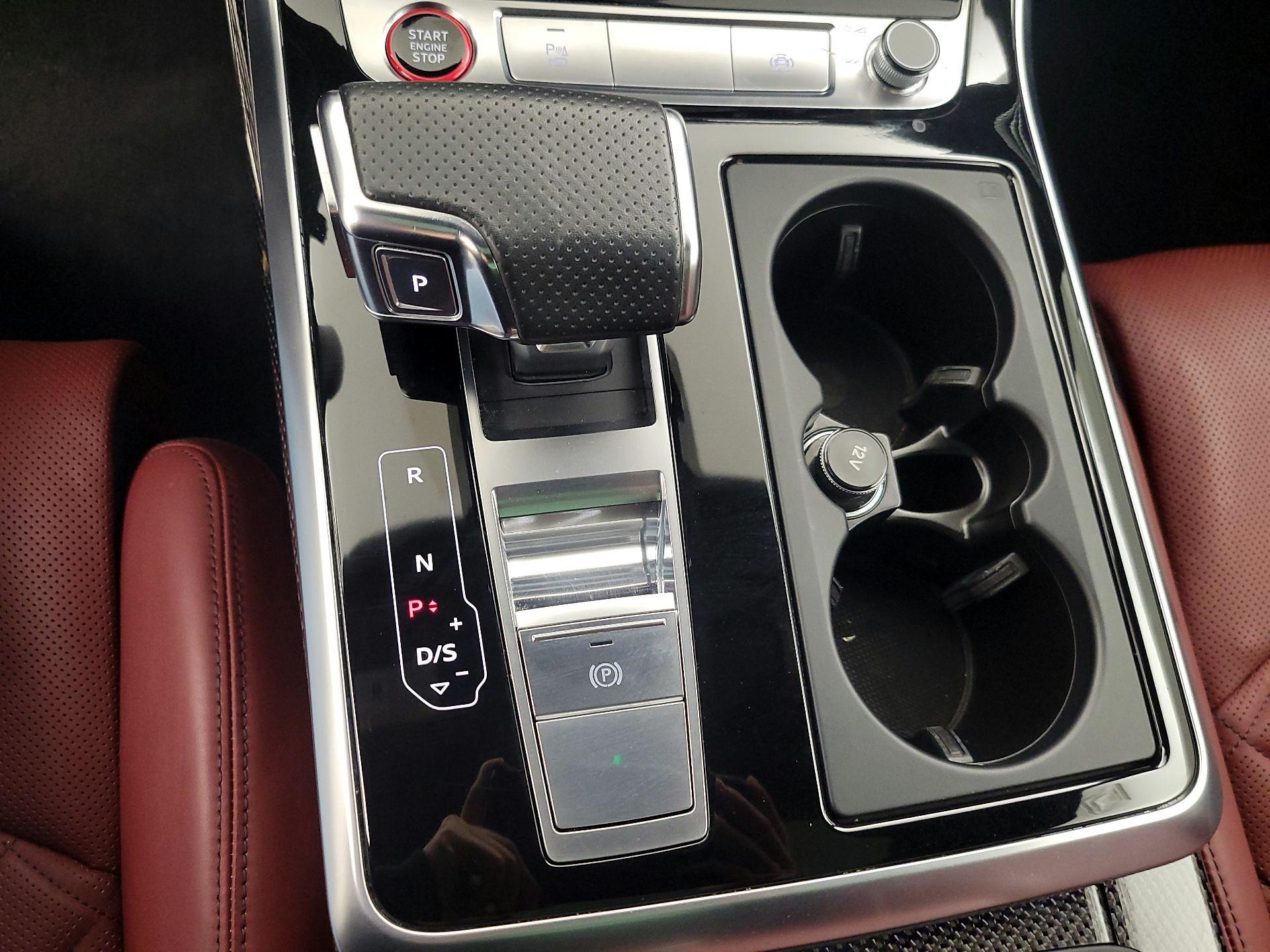 Thumbnail: 2021 Audi SQ8 - 16