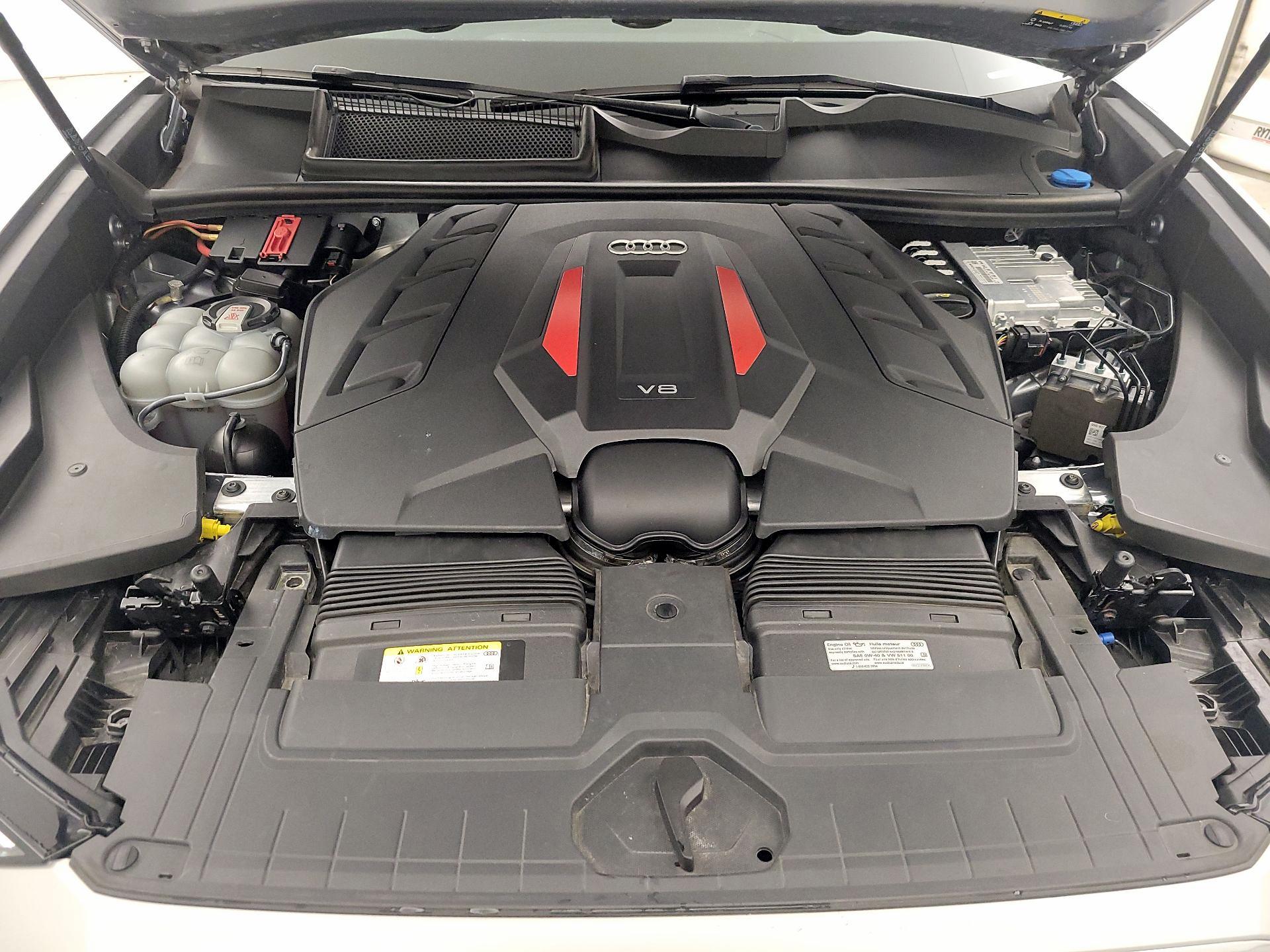 Thumbnail: 2021 Audi SQ8 - 20