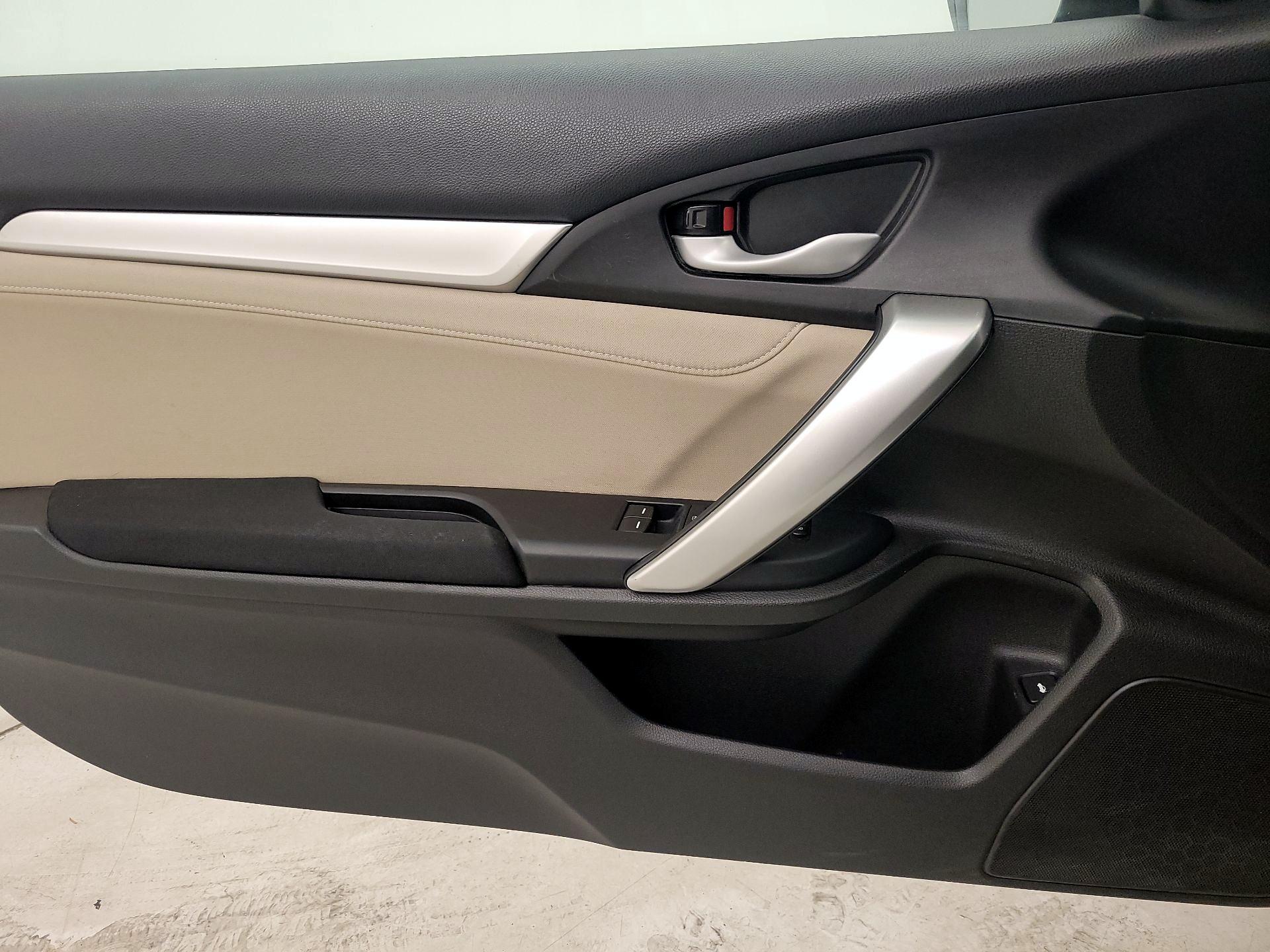 Thumbnail: 2019 Honda Civic - 10