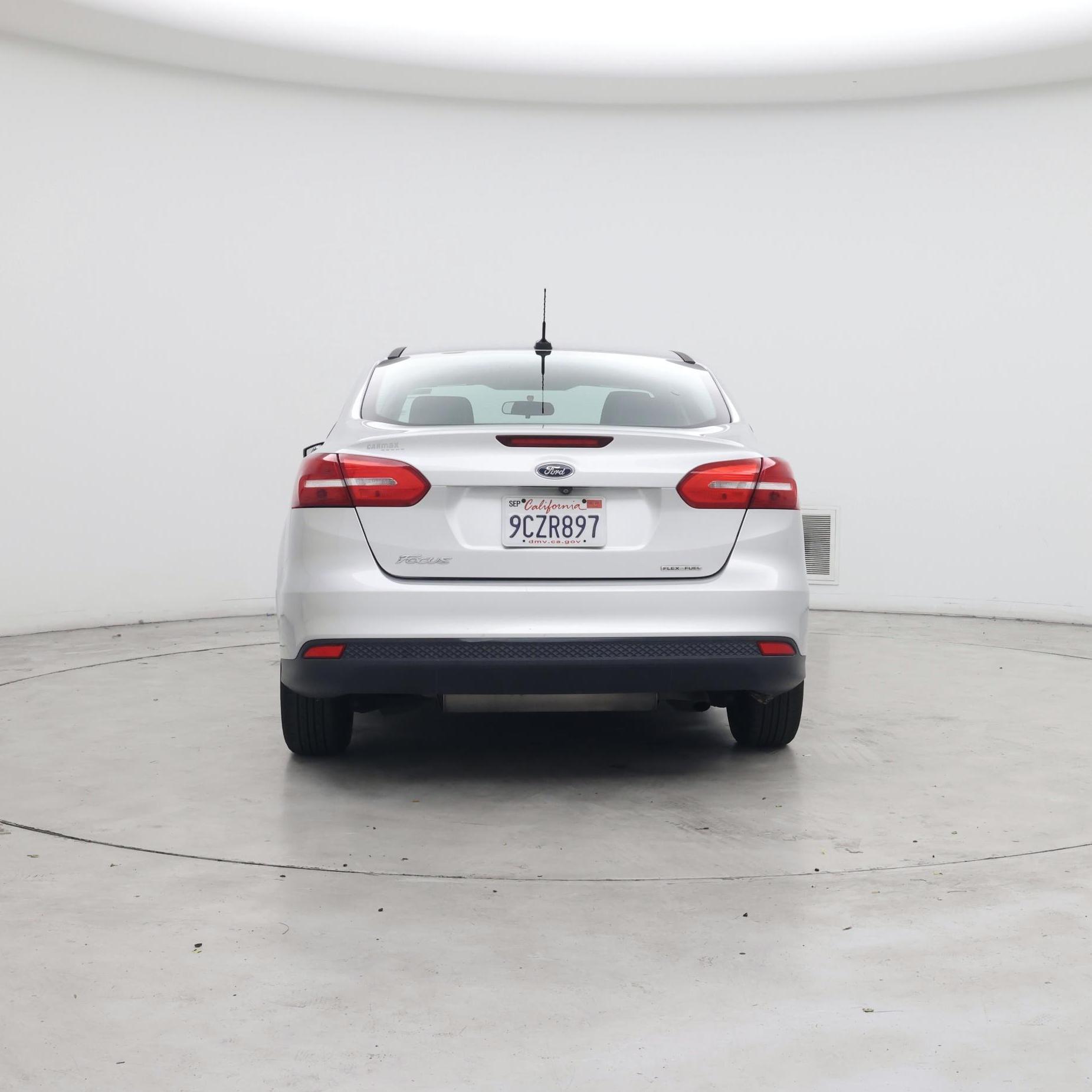 Thumbnail: 2015 Ford Focus - 6