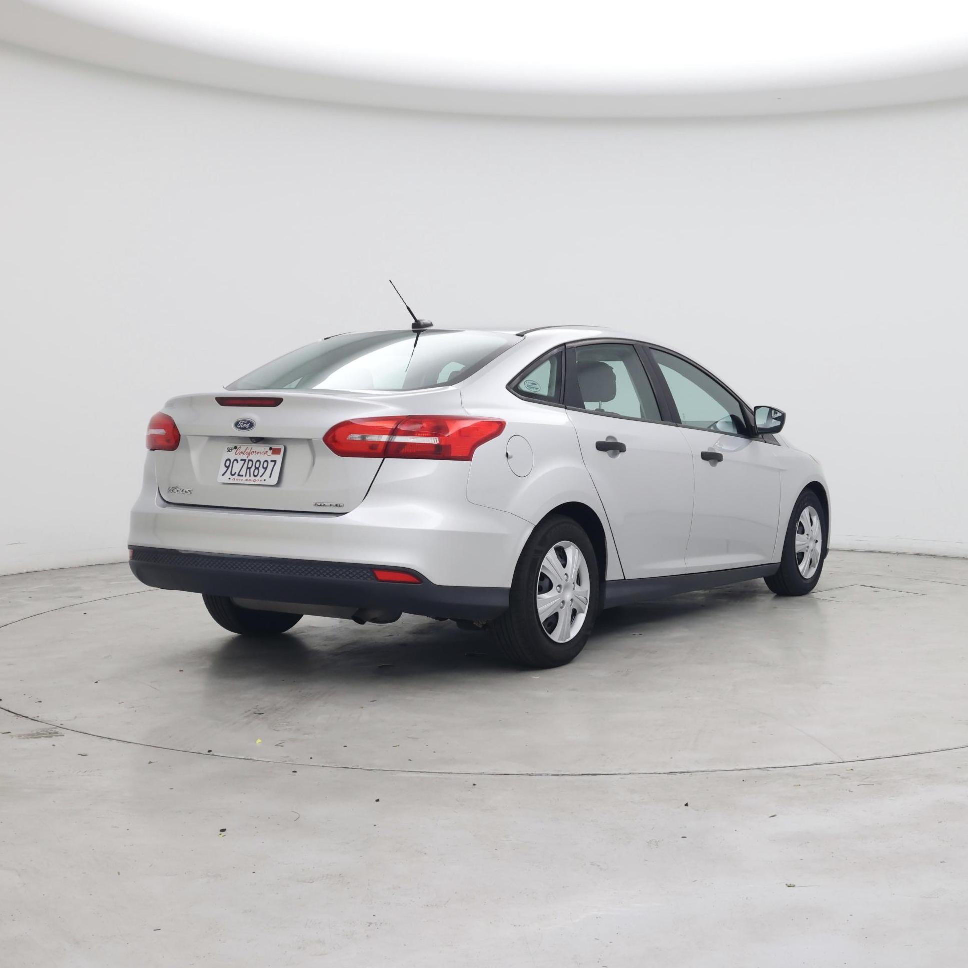 Thumbnail: 2015 Ford Focus - 8