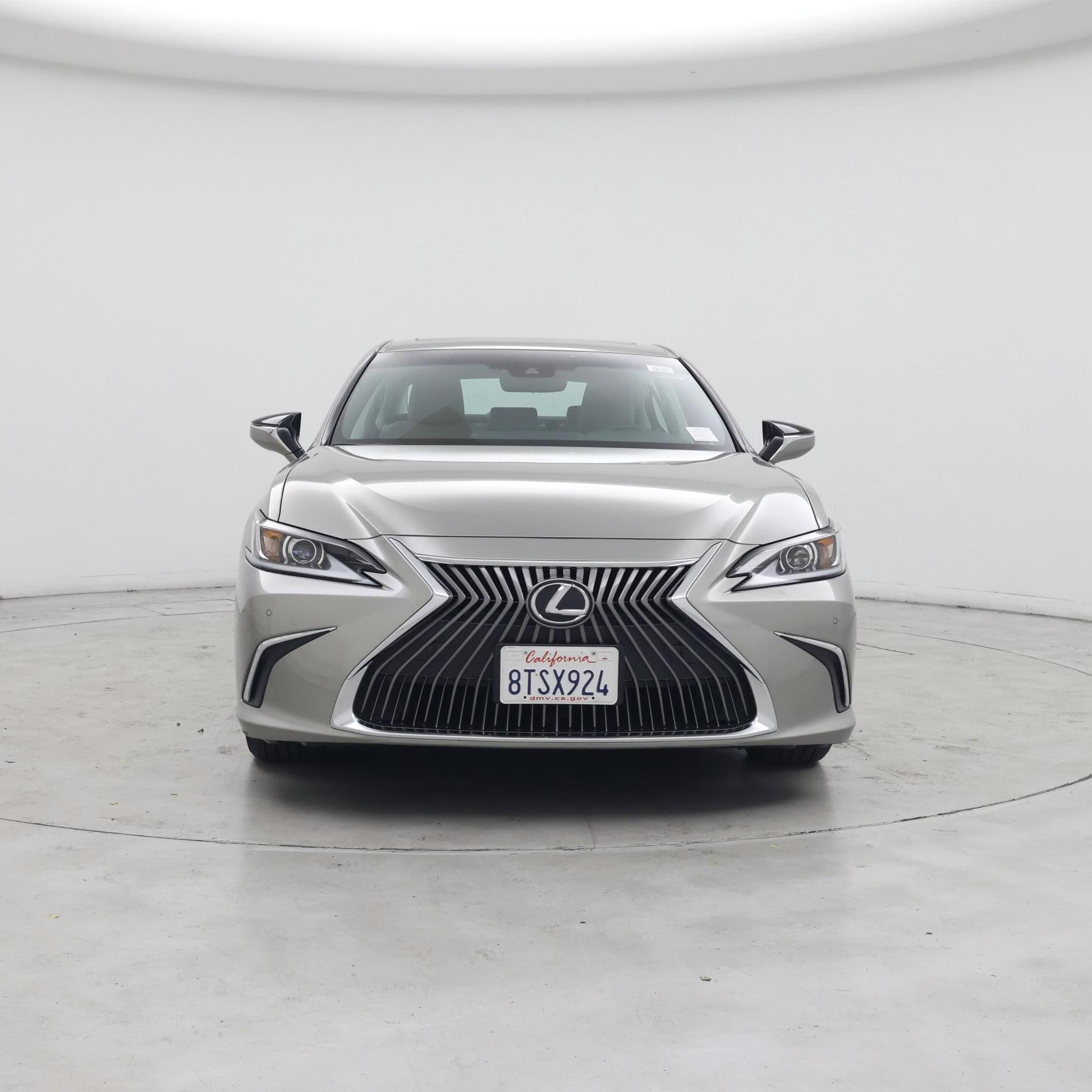 Thumbnail: 2021 Lexus ES - 5