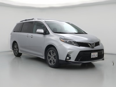 2020 Toyota Sienna SE