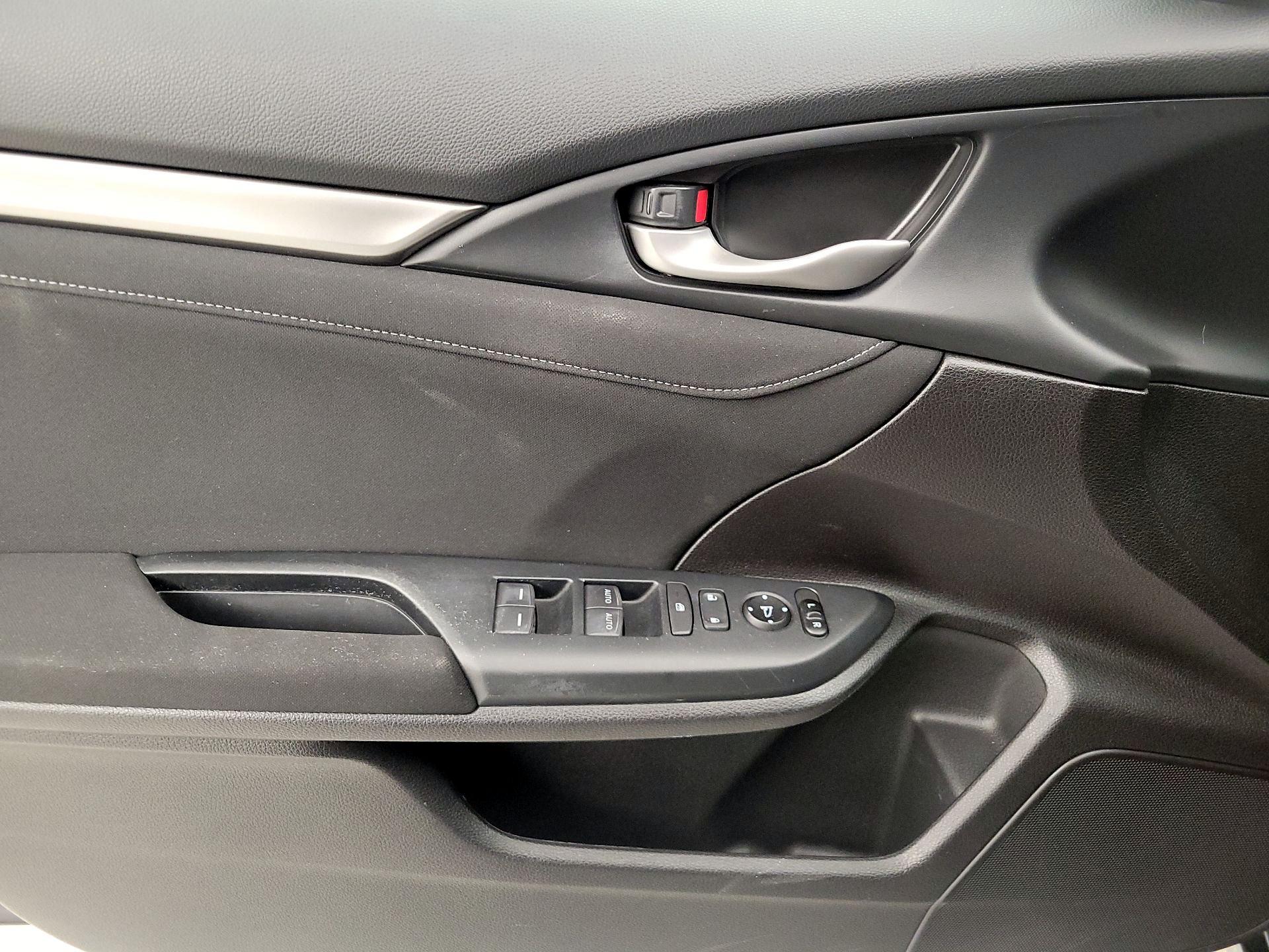Thumbnail: 2019 Honda Civic - 12
