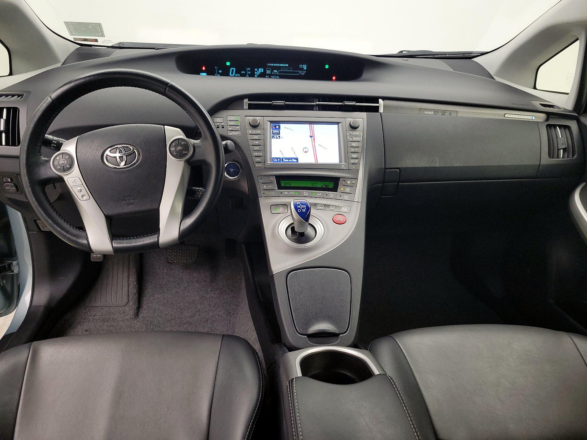 Thumbnail: 2014 Toyota Prius - 9