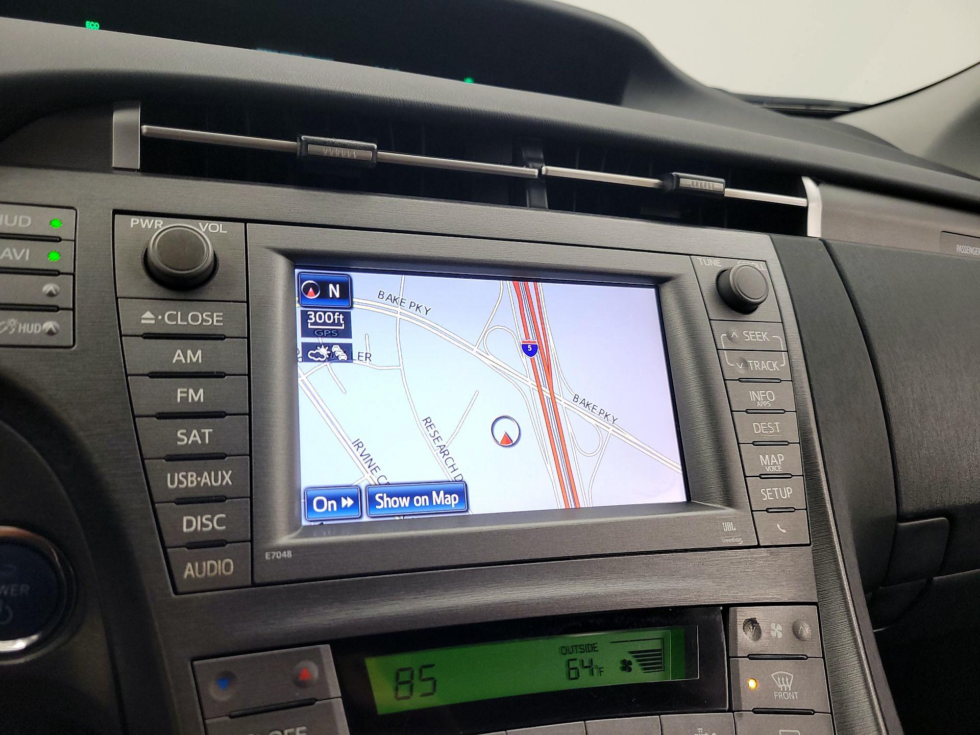 Thumbnail: 2014 Toyota Prius - 14