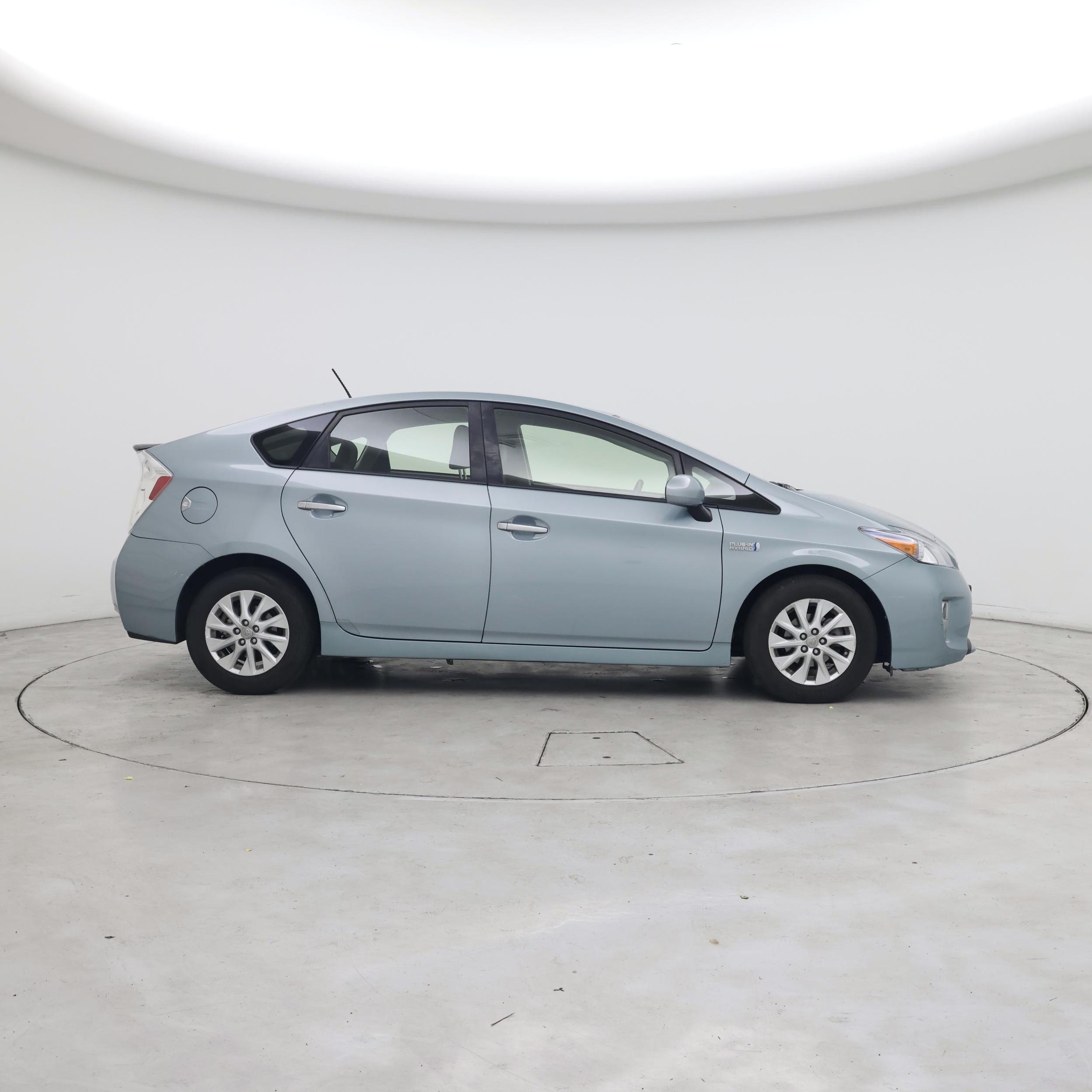 Thumbnail: 2014 Toyota Prius - 7