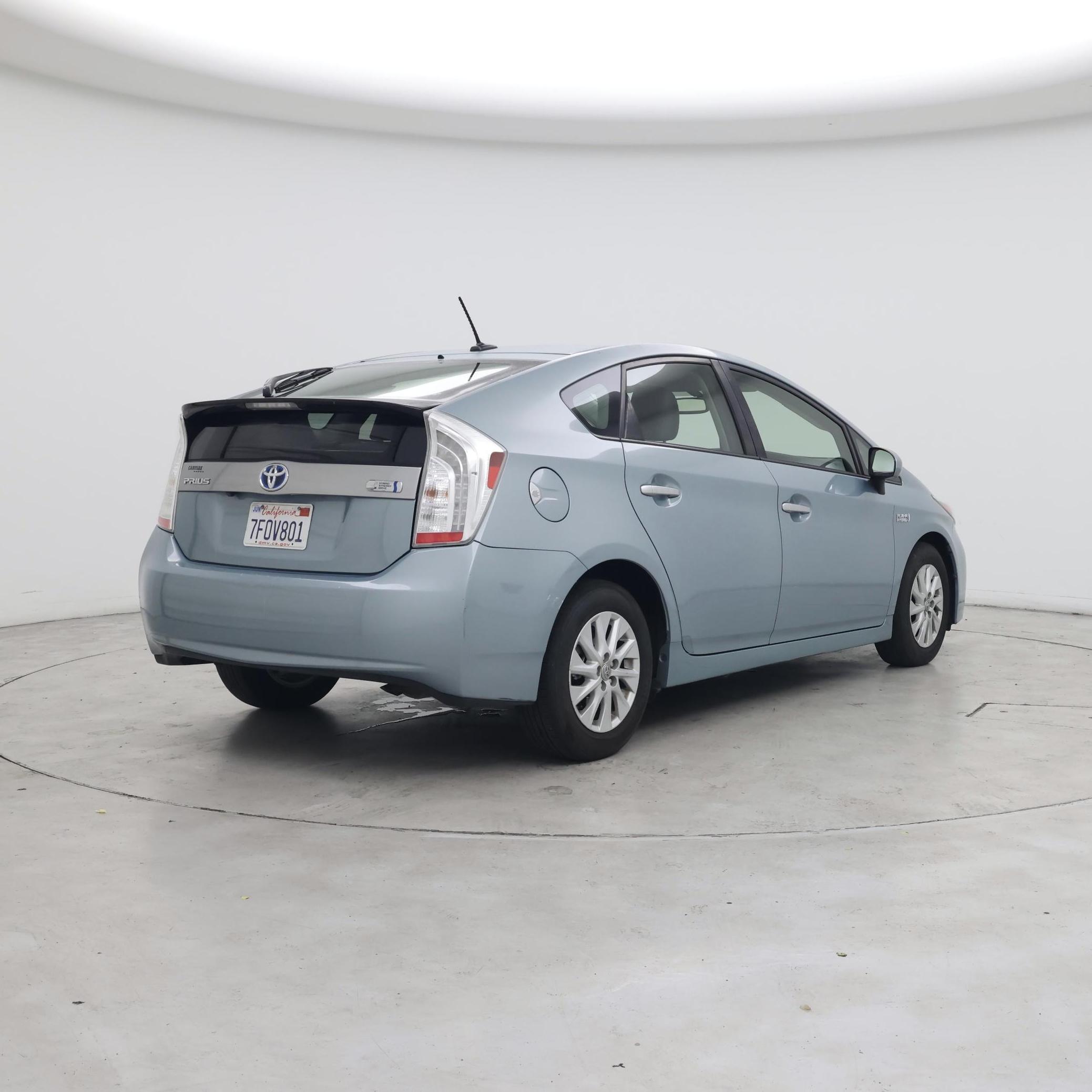 Thumbnail: 2014 Toyota Prius - 8