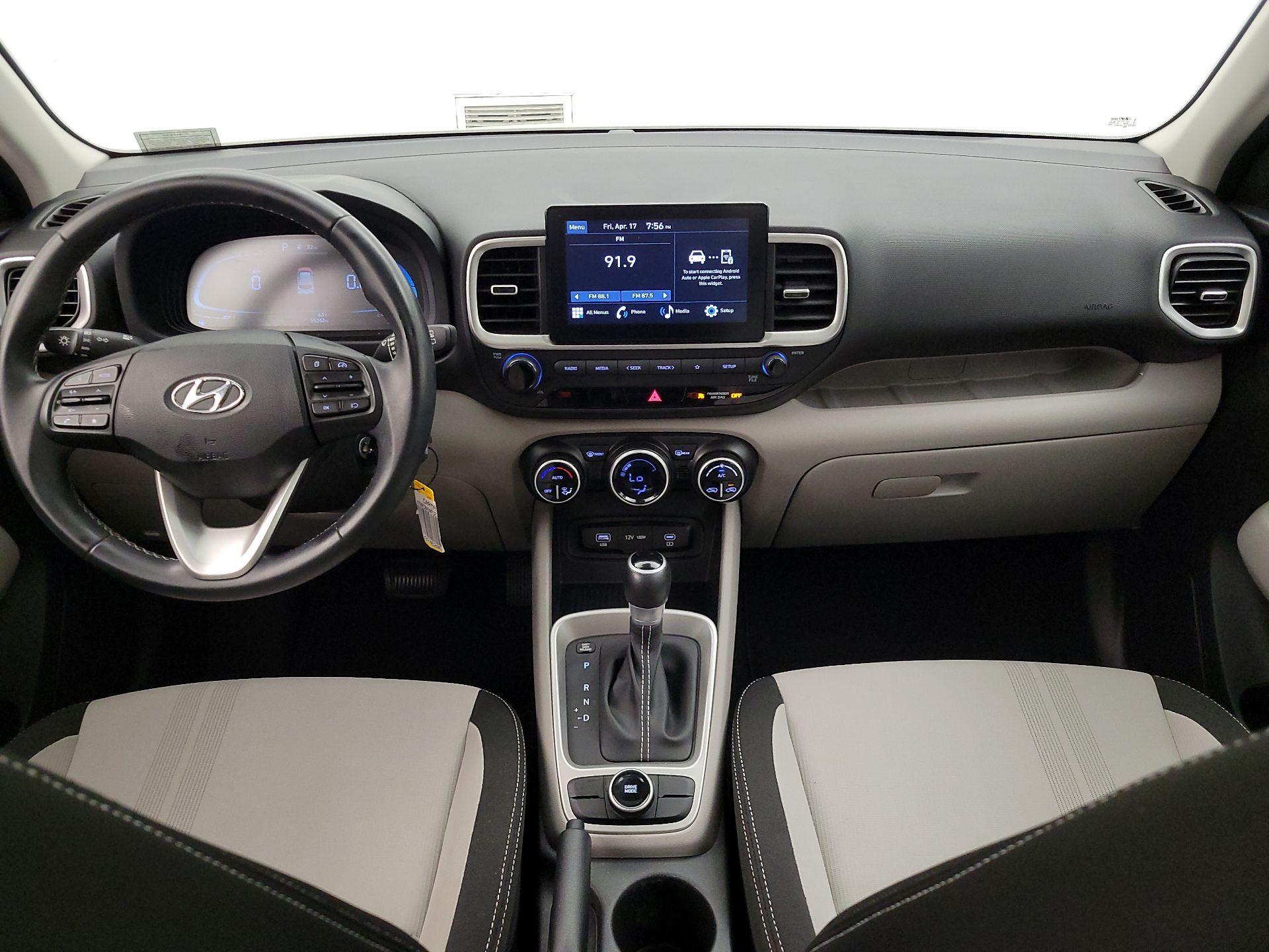 Thumbnail: 2023 Hyundai Venue - 9