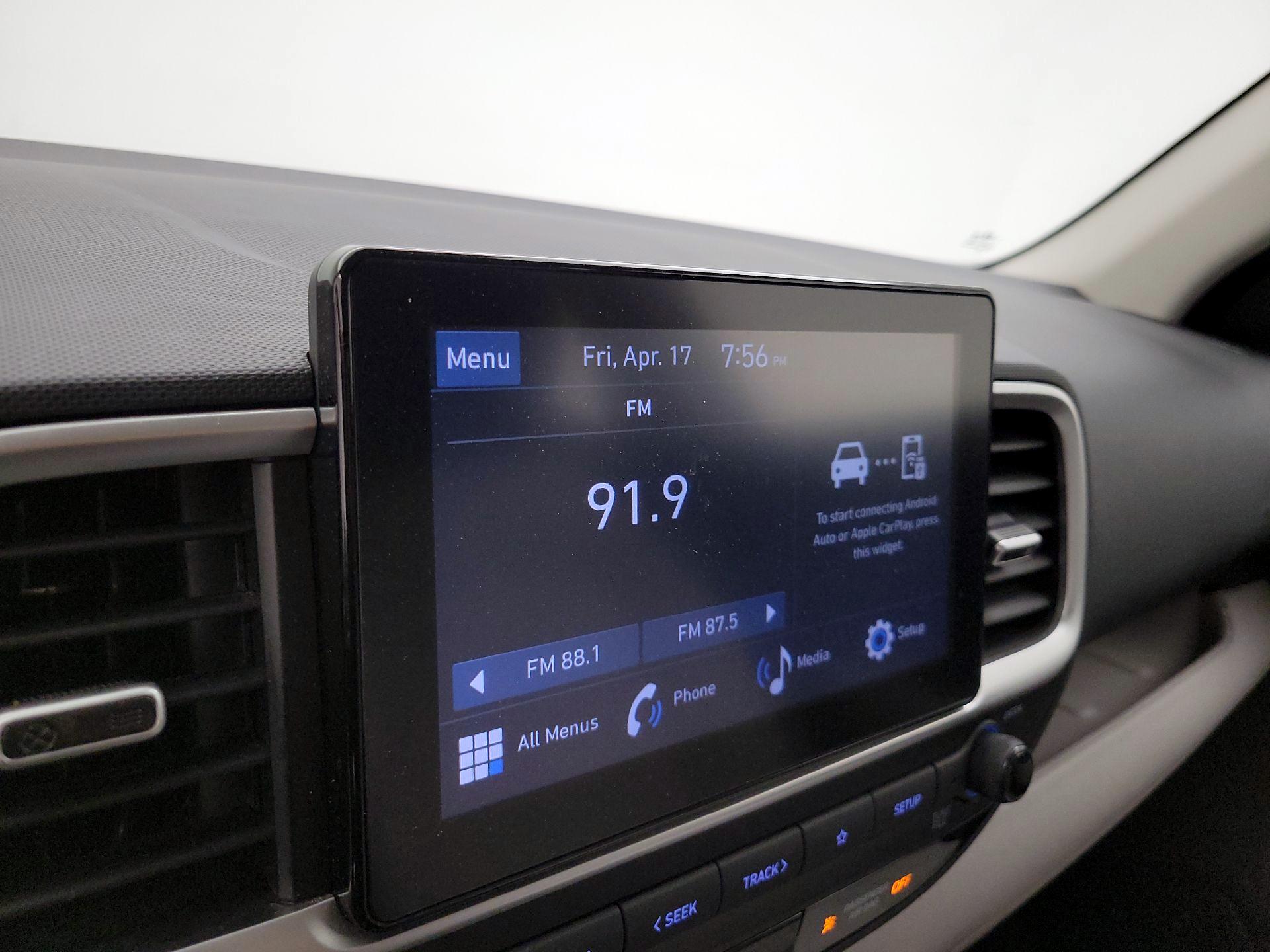 Thumbnail: 2023 Hyundai Venue - 14