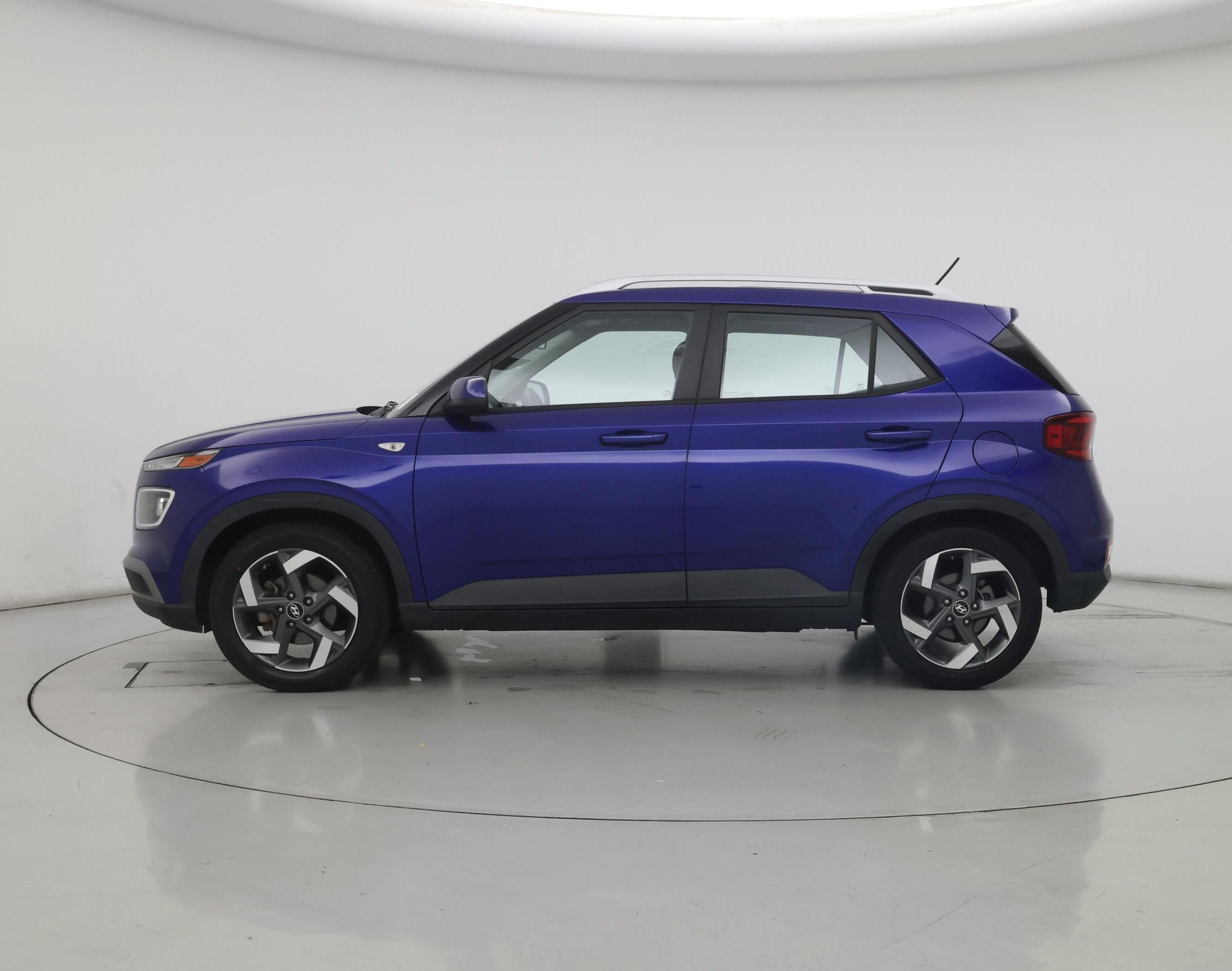 Thumbnail: 2023 Hyundai Venue - 3