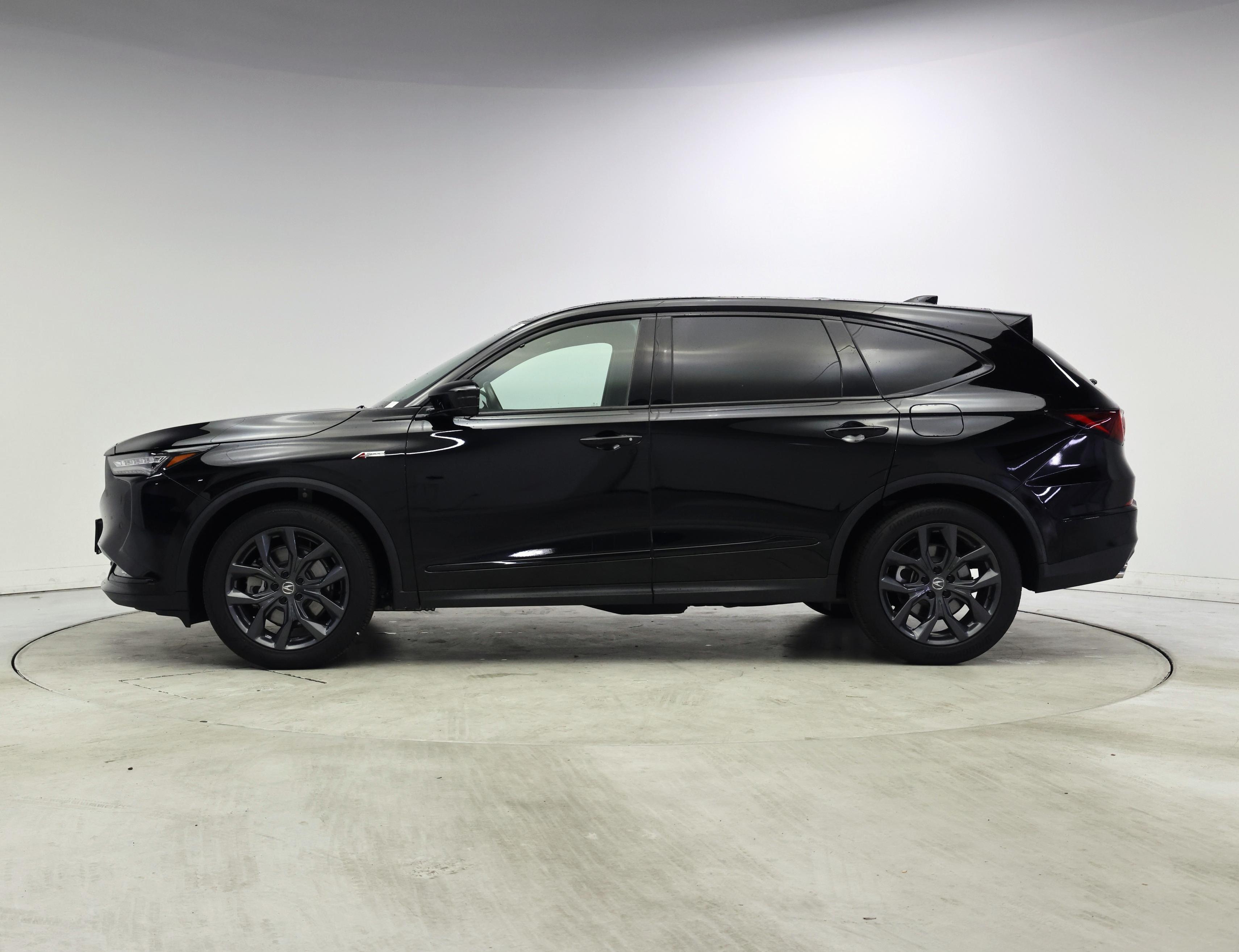 Thumbnail: 2023 Acura MDX - 3