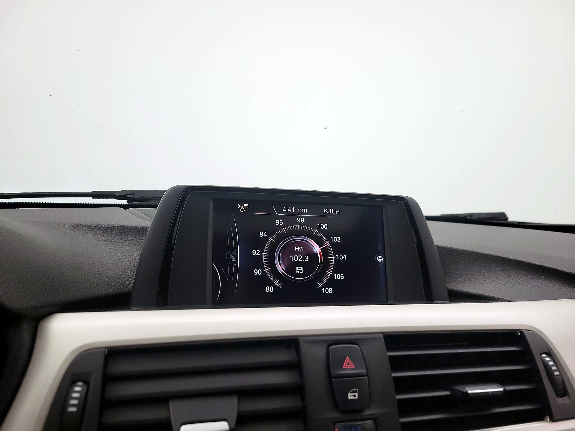 Thumbnail: 2017 BMW 3 Series - 14