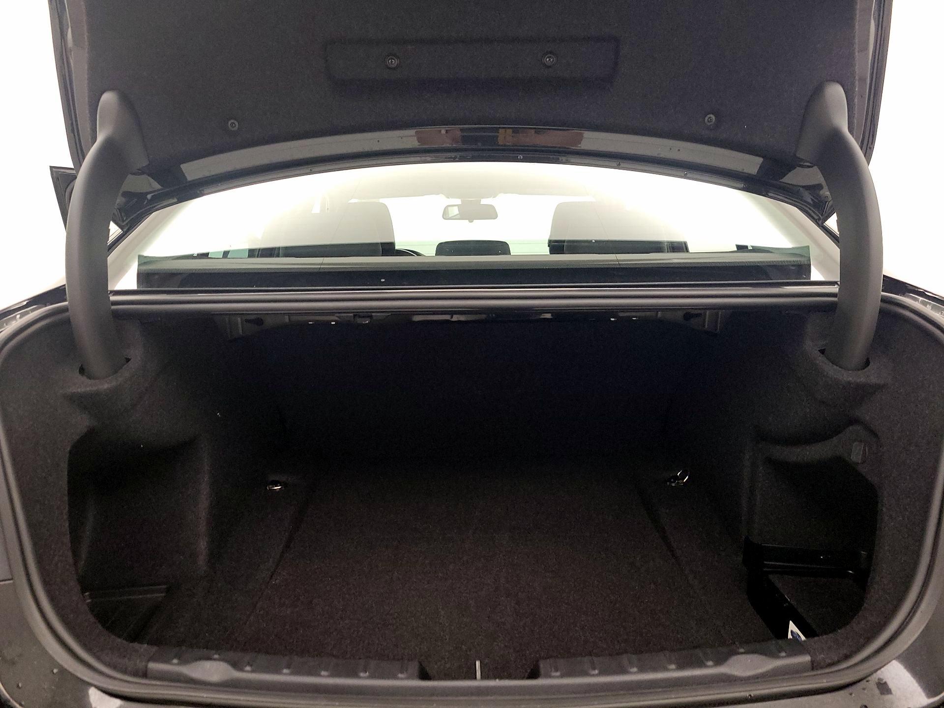 Thumbnail: 2017 BMW 3 Series - 20