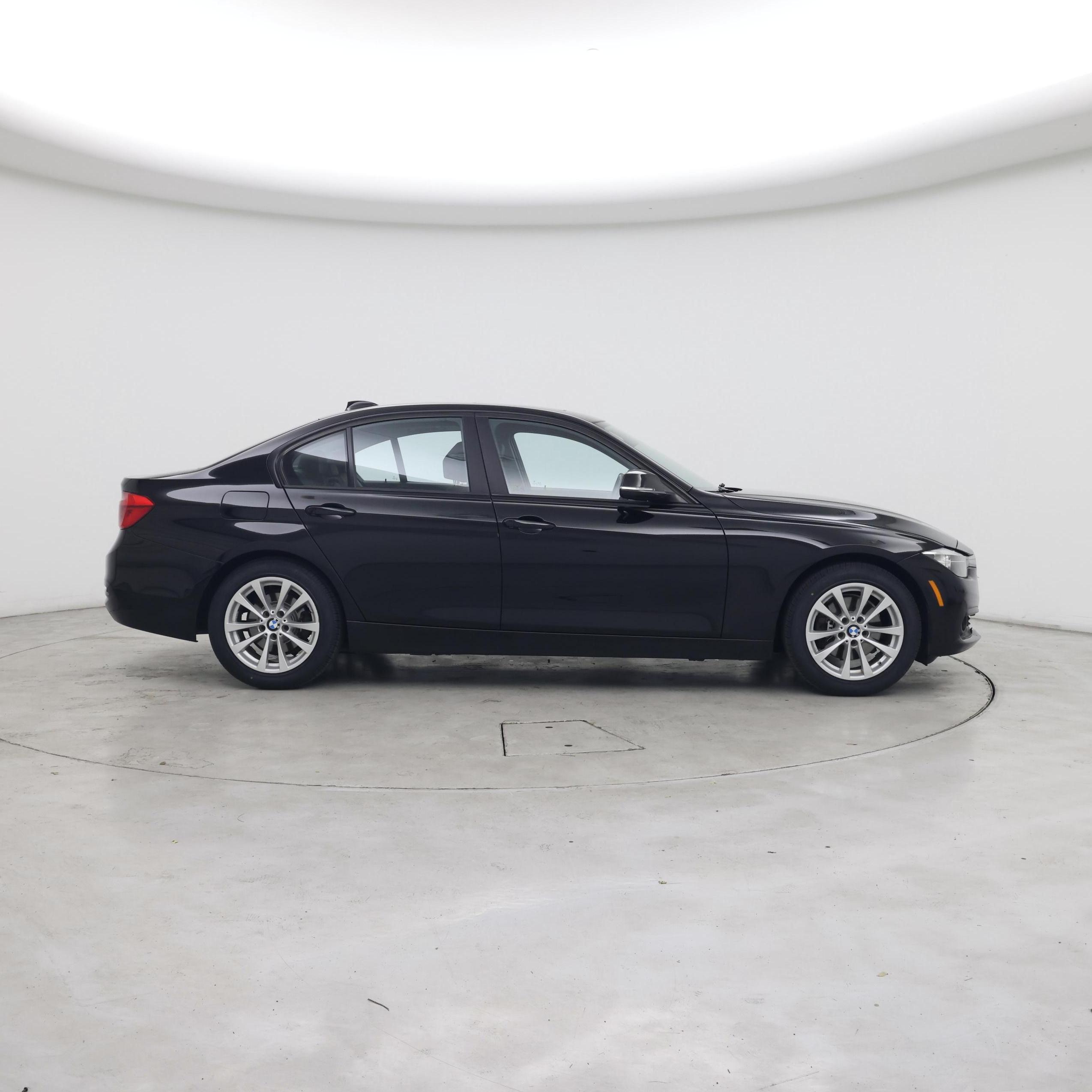 Thumbnail: 2017 BMW 3 Series - 7