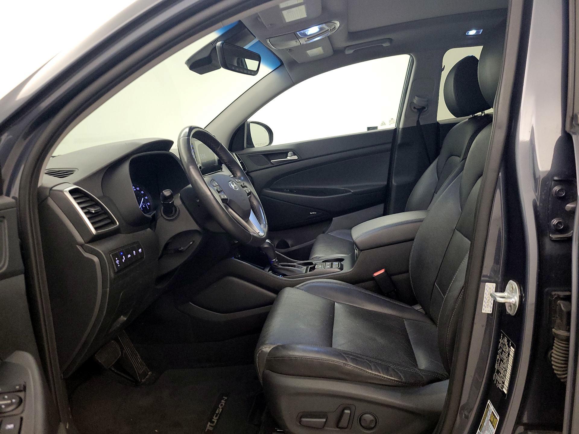 Thumbnail: 2019 Hyundai Tucson - 9