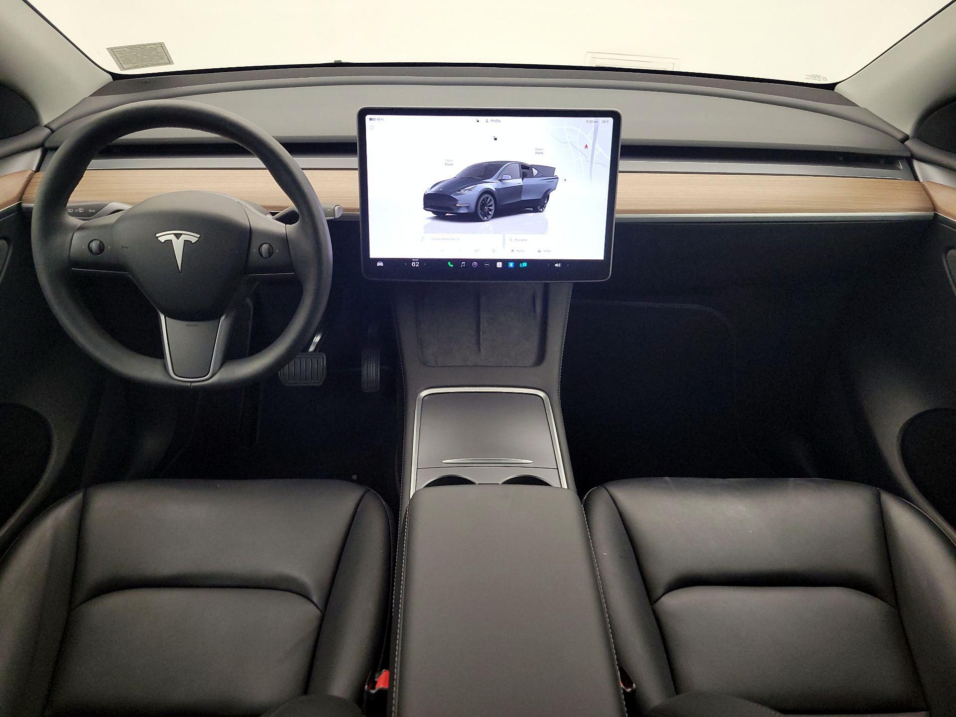 Thumbnail: 2023 Tesla Model Y - 9