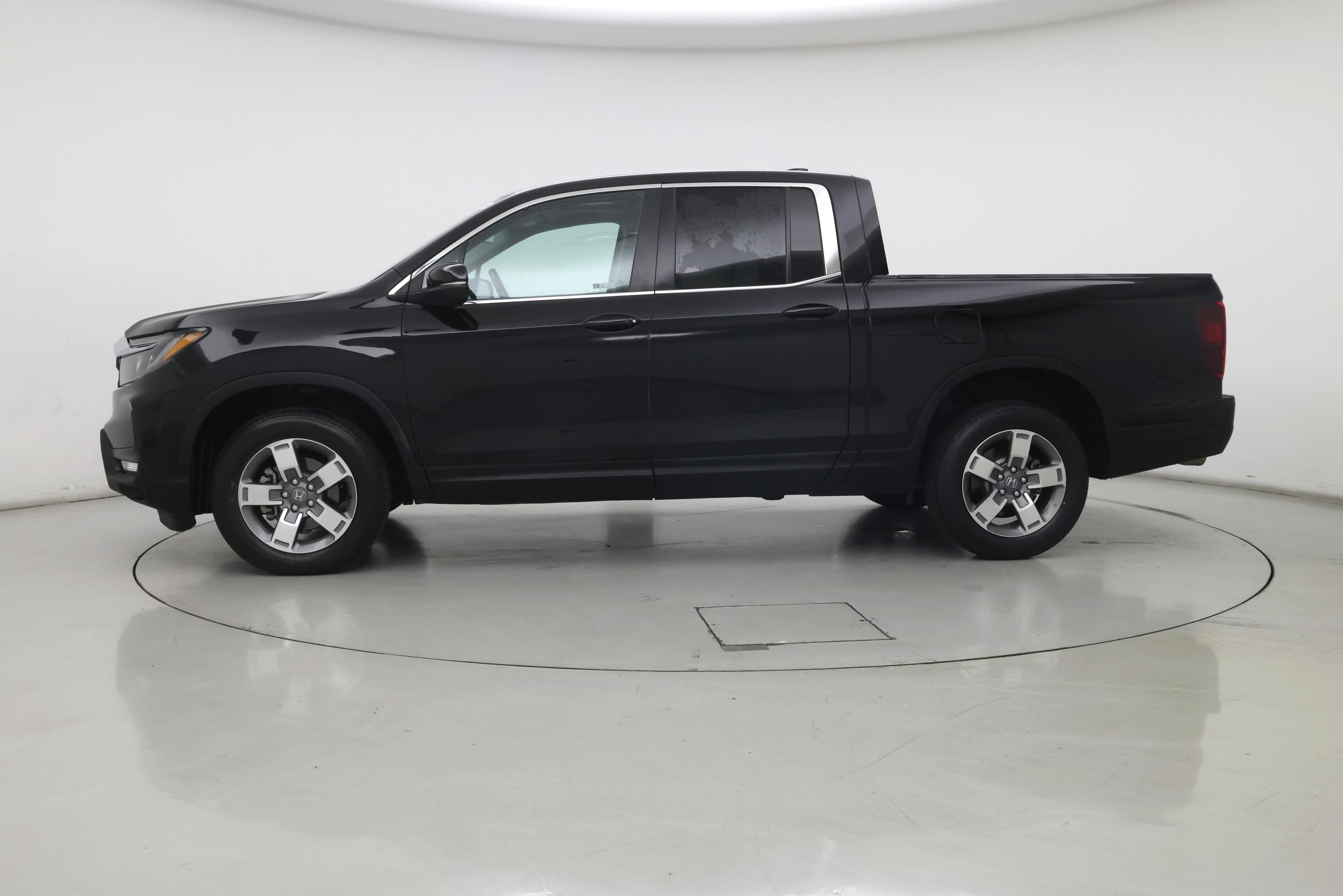 Thumbnail: 2025 Honda Ridgeline - 3