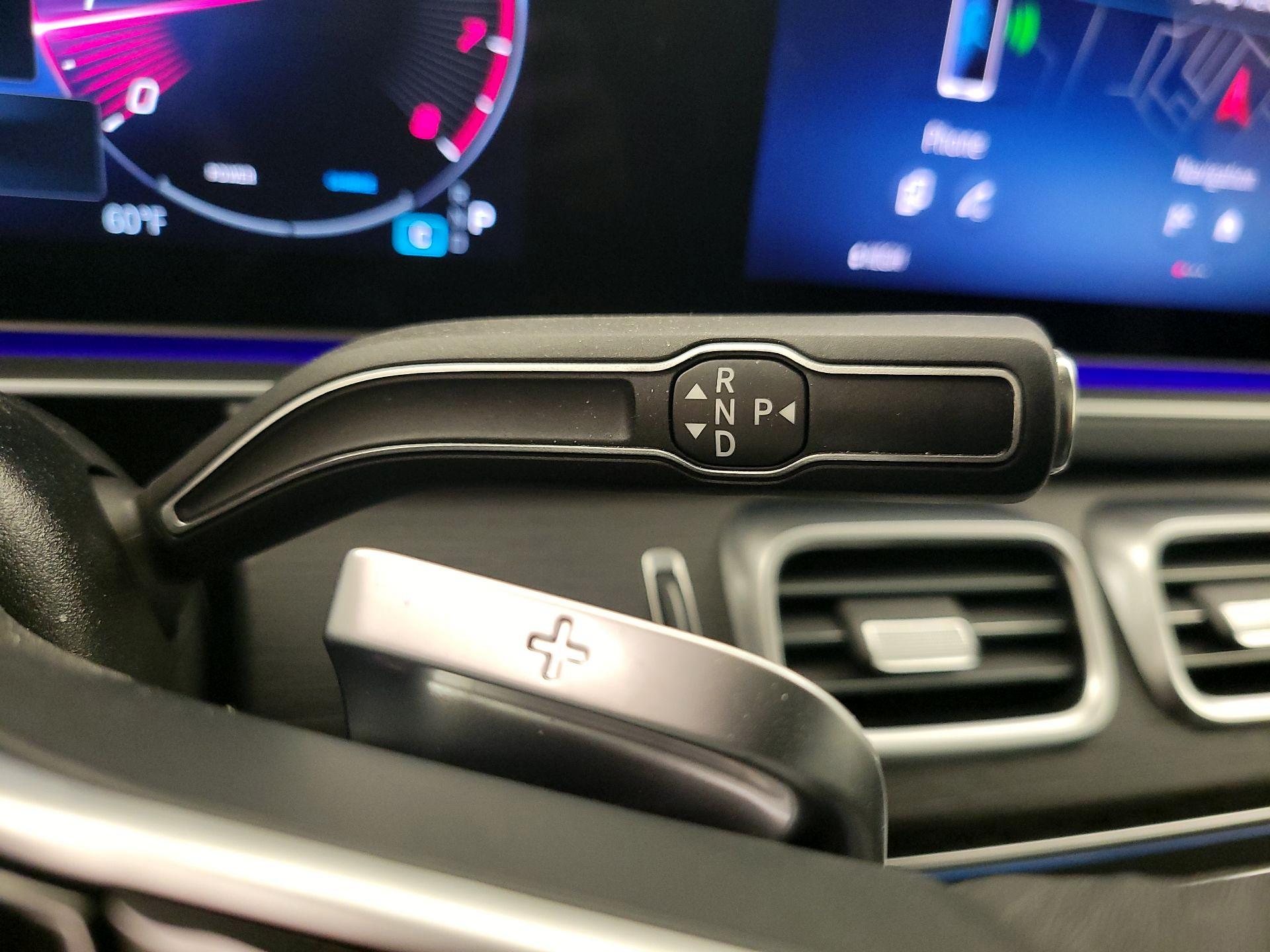 Thumbnail: 2024 Mercedes-Benz GLS - 16