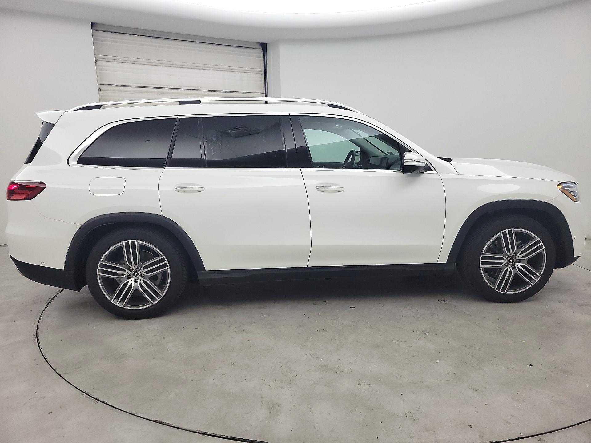 Thumbnail: 2024 Mercedes-Benz GLS - 4