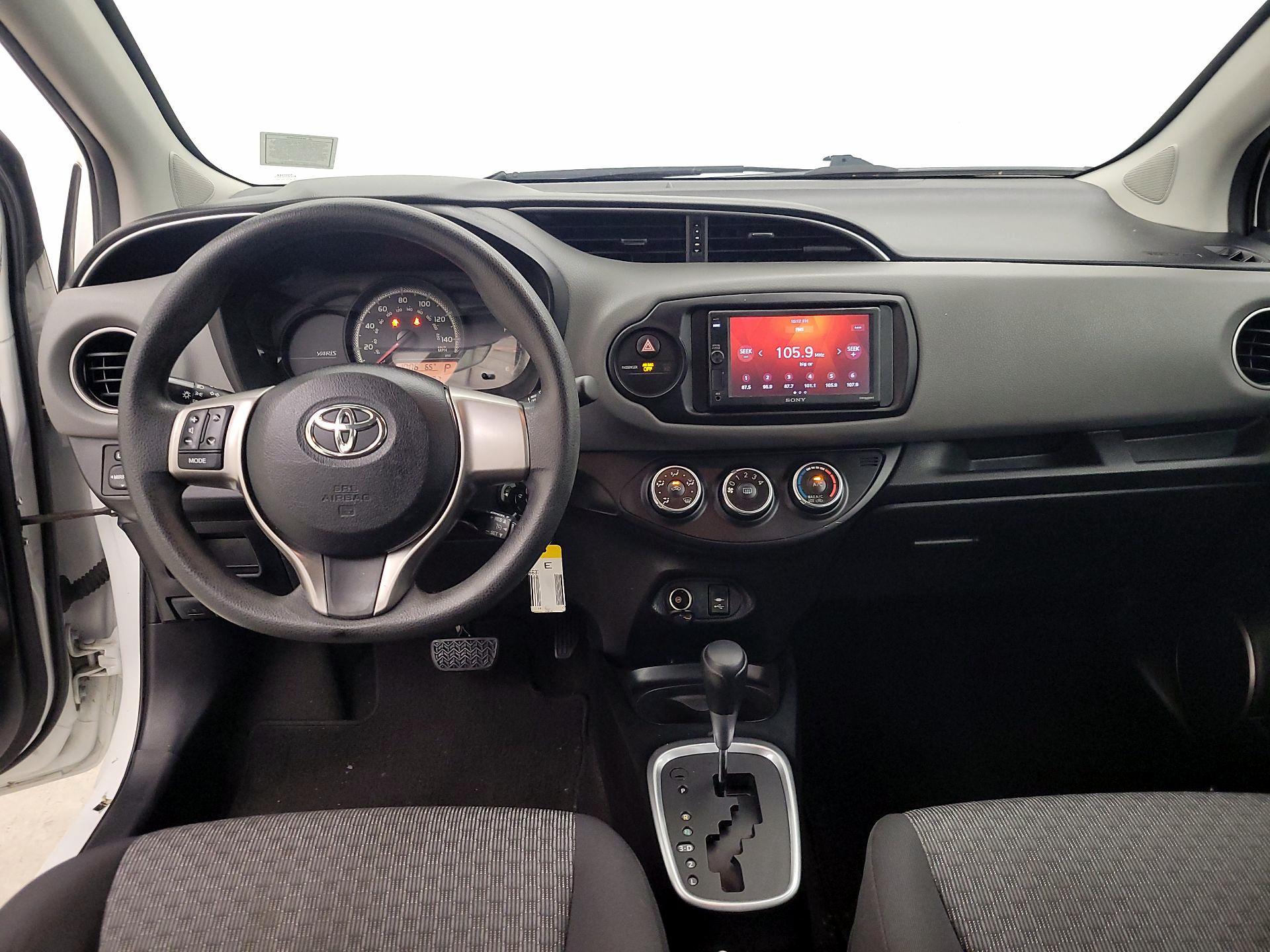 Thumbnail: 2016 Toyota Yaris - 9