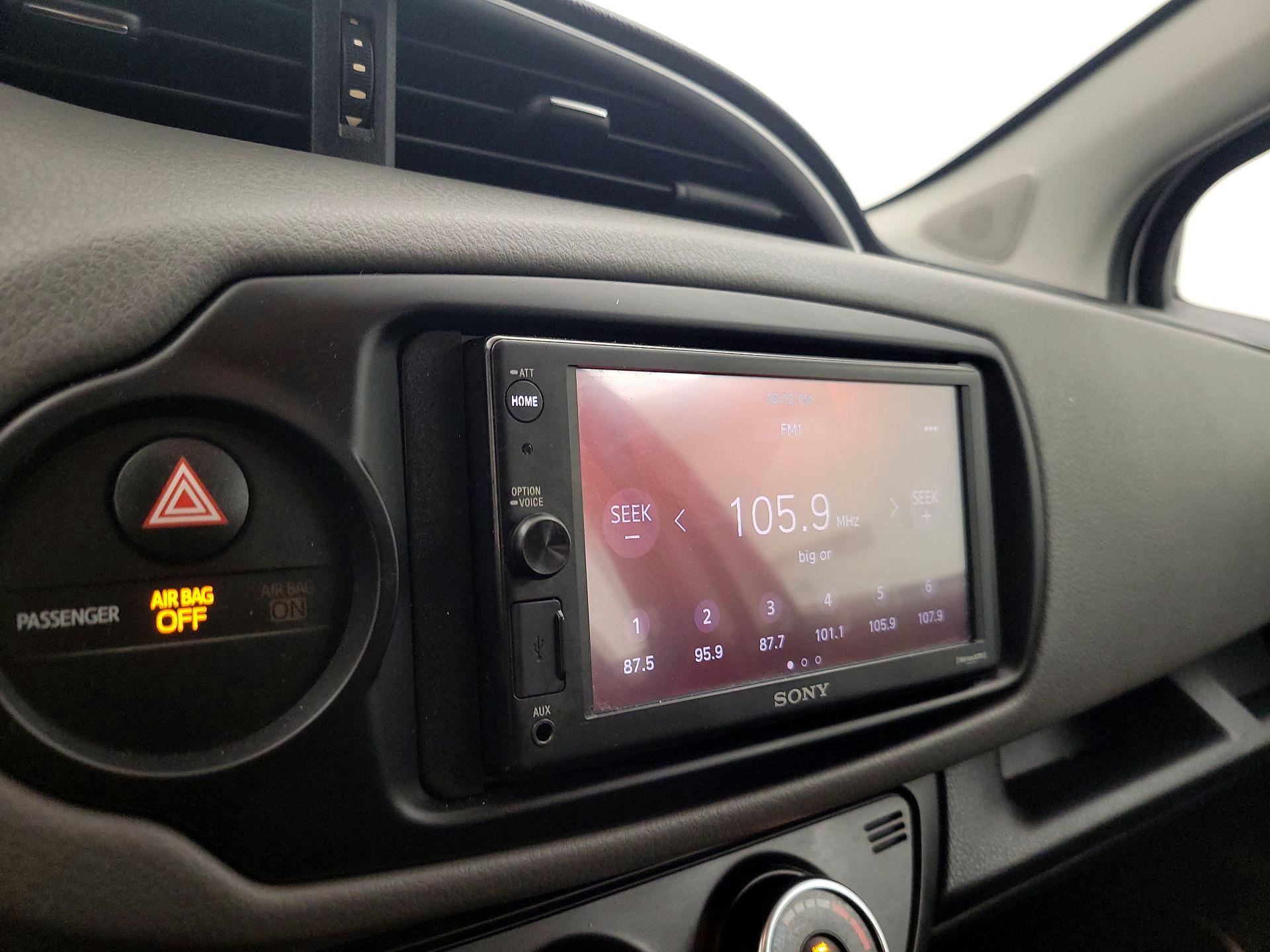 Thumbnail: 2016 Toyota Yaris - 14