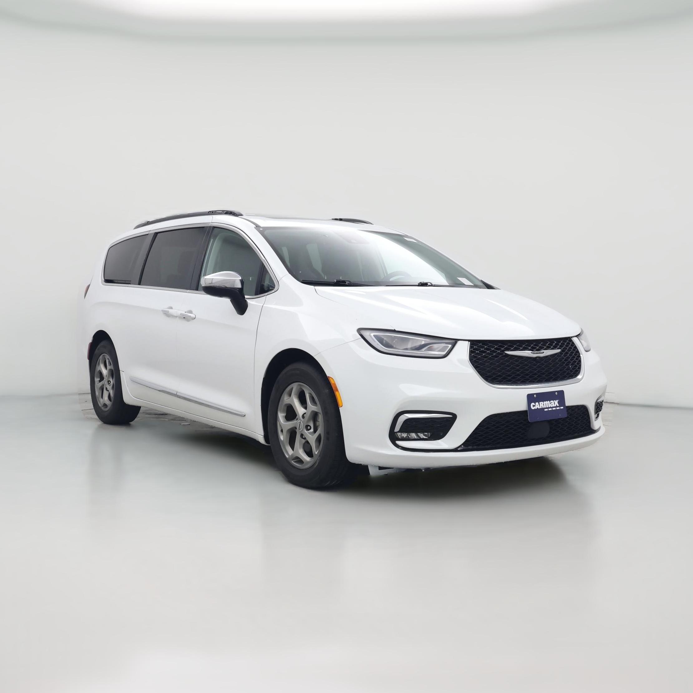 Thumbnail: 2023 Chrysler Pacifica - 1
