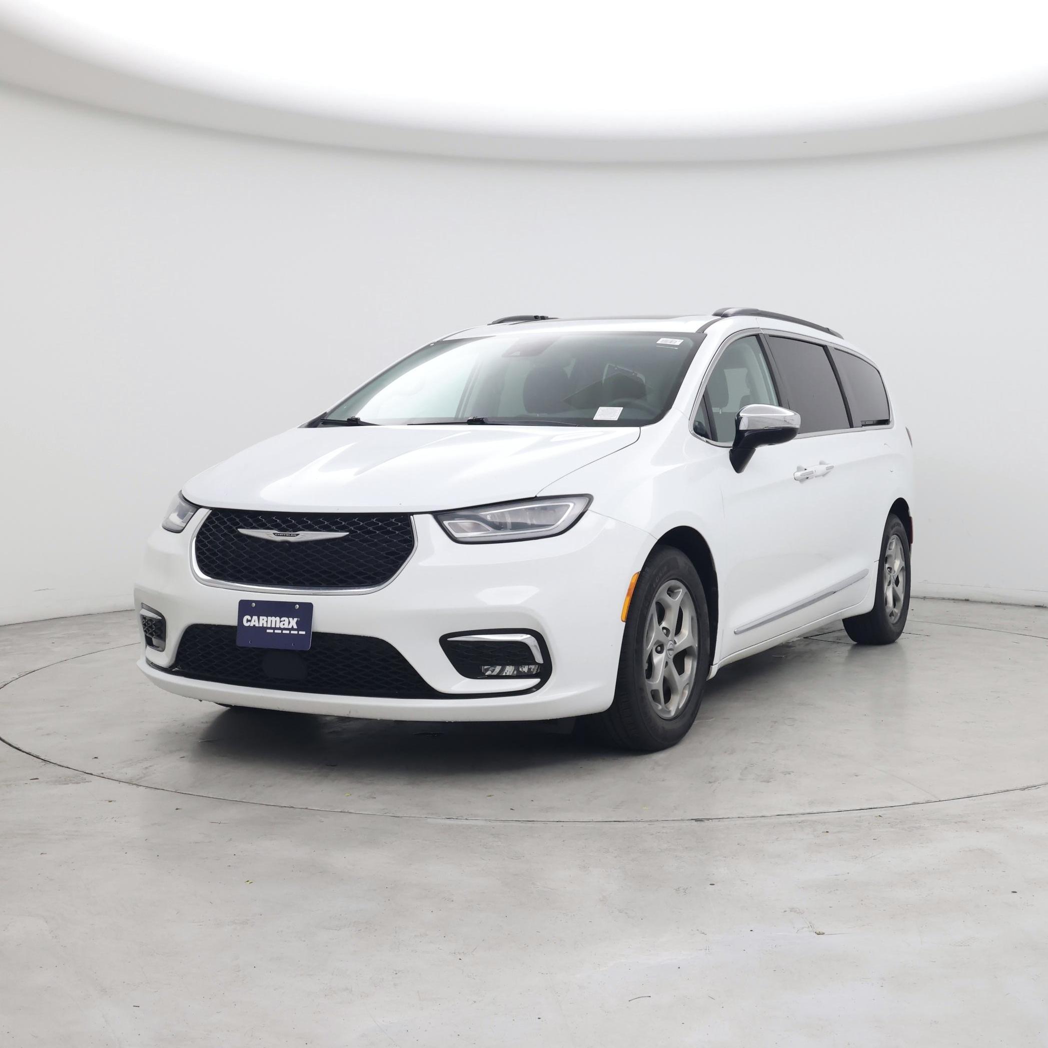 Thumbnail: 2023 Chrysler Pacifica - 4