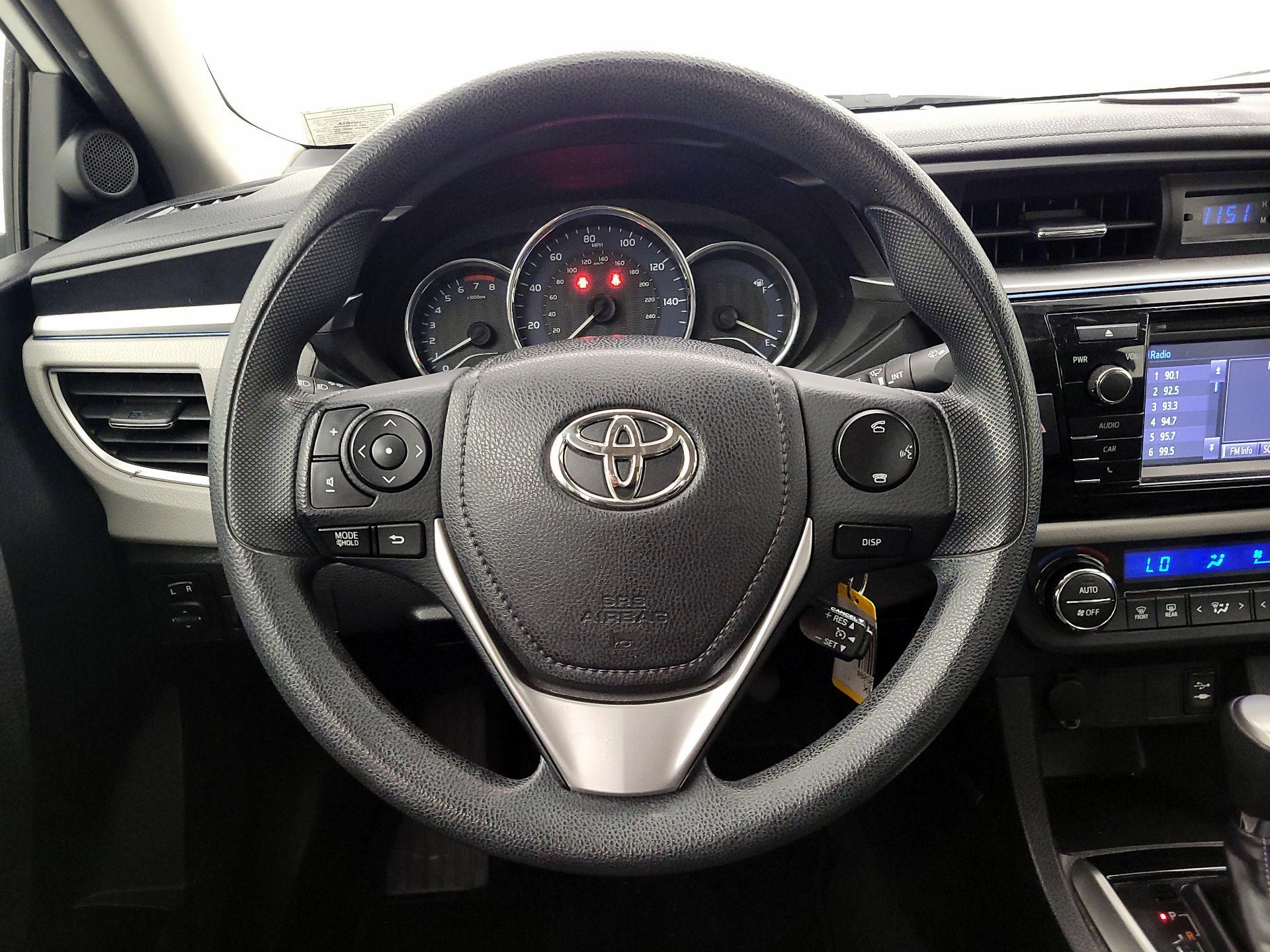 Thumbnail: 2014 Toyota Corolla - 10
