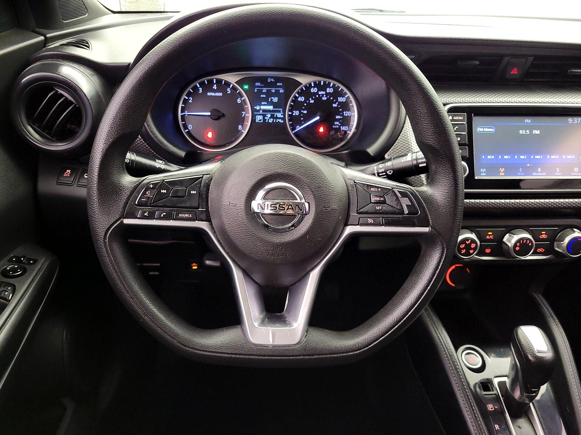 Thumbnail: 2019 Nissan Kicks - 10