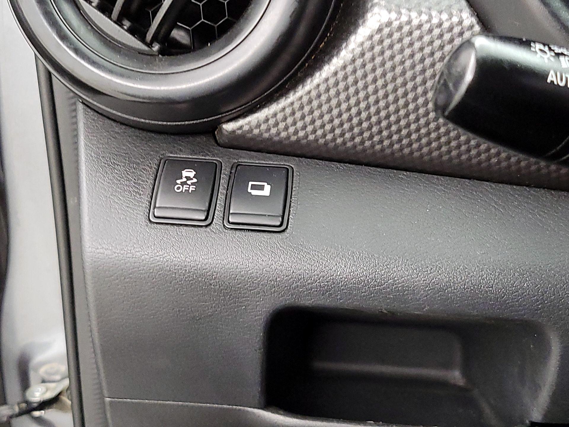 Thumbnail: 2019 Nissan Kicks - 13