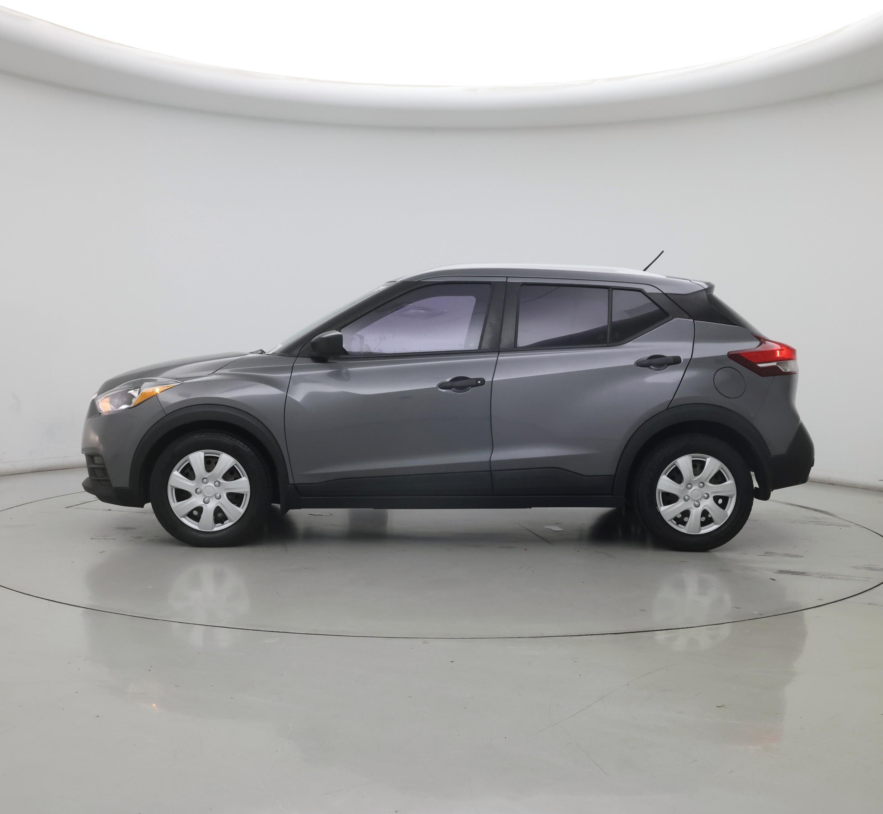 Thumbnail: 2019 Nissan Kicks - 3
