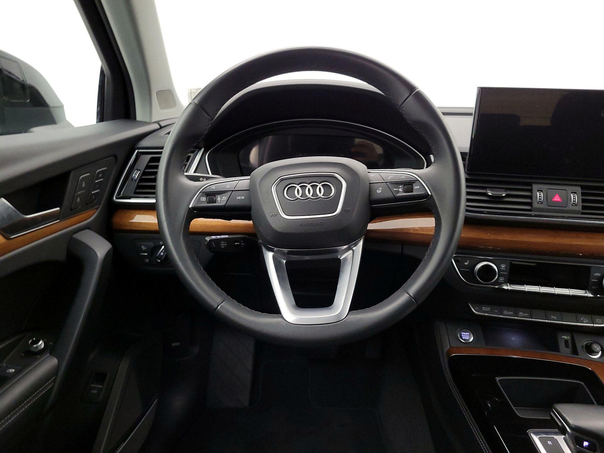 Thumbnail: 2023 Audi Q5 - 10