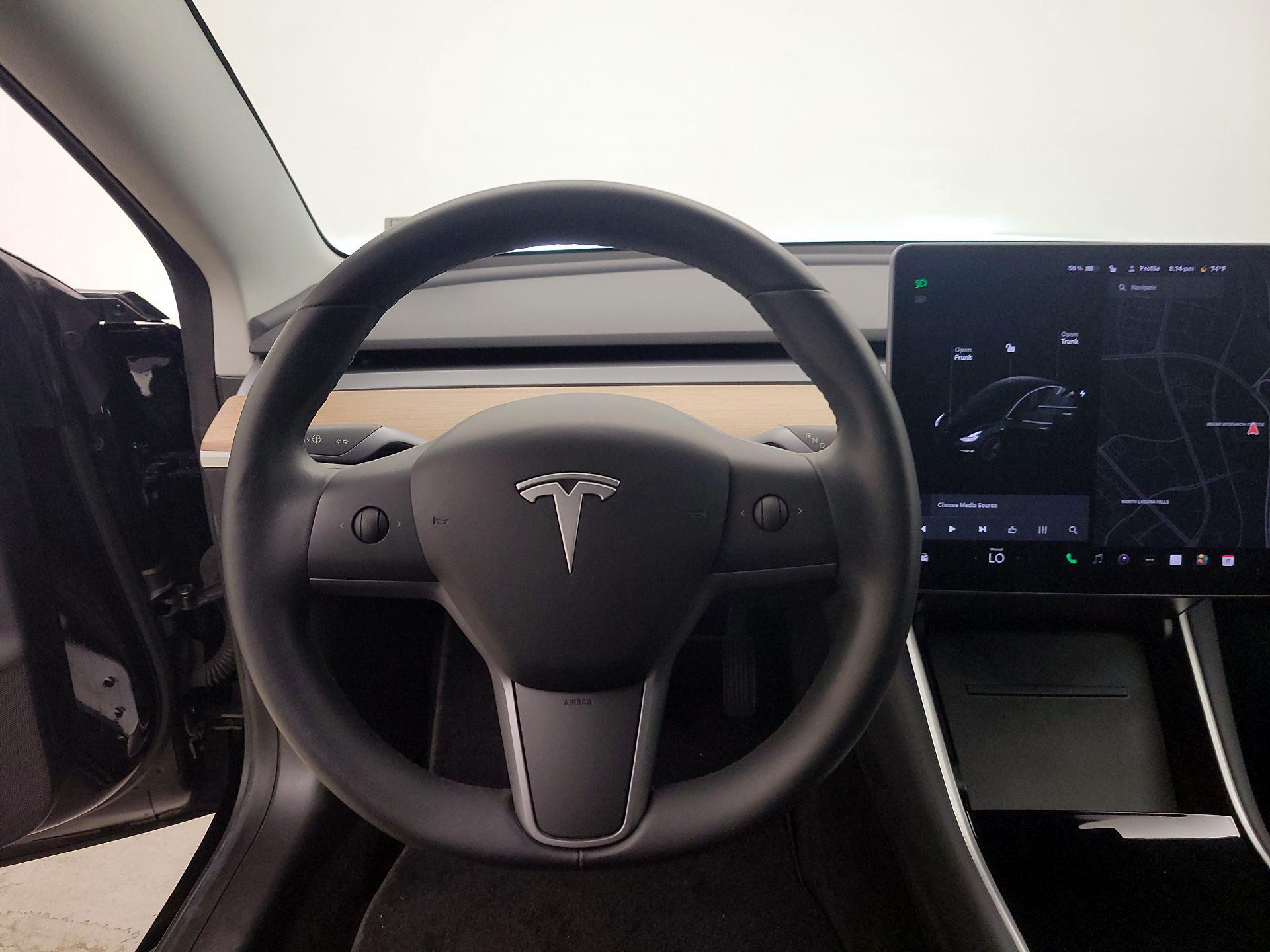 Thumbnail: 2020 Tesla Model 3 - 10