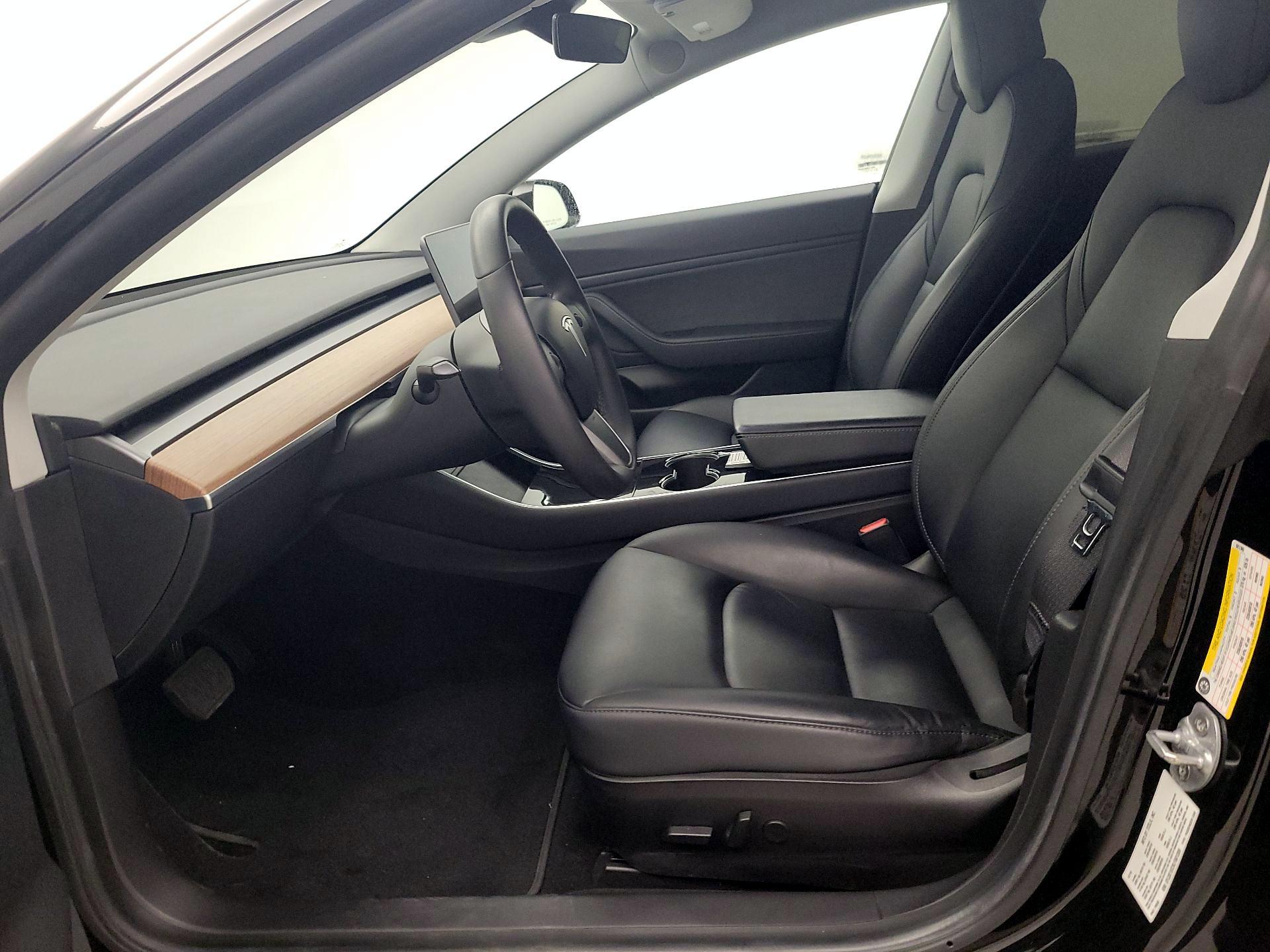 Thumbnail: 2020 Tesla Model 3 - 11