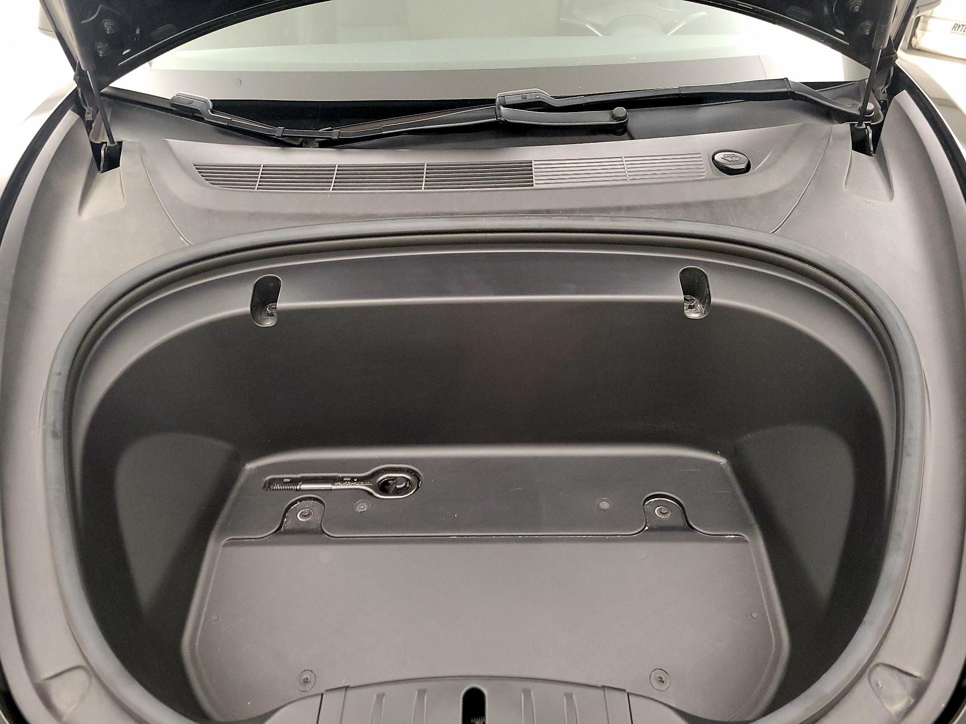 Thumbnail: 2020 Tesla Model 3 - 20