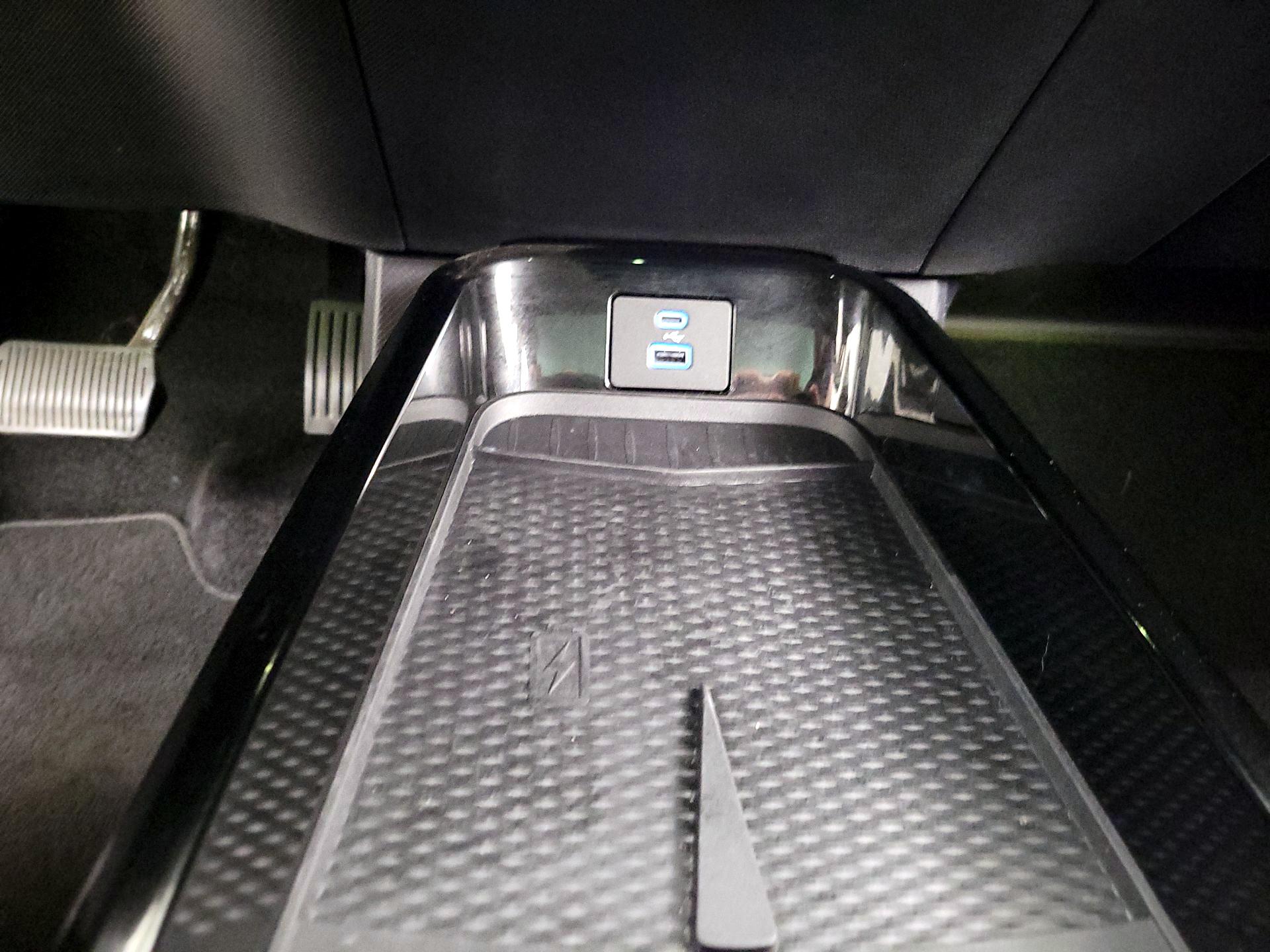 Thumbnail: 2022 Ford Mustang Mach-E - 18