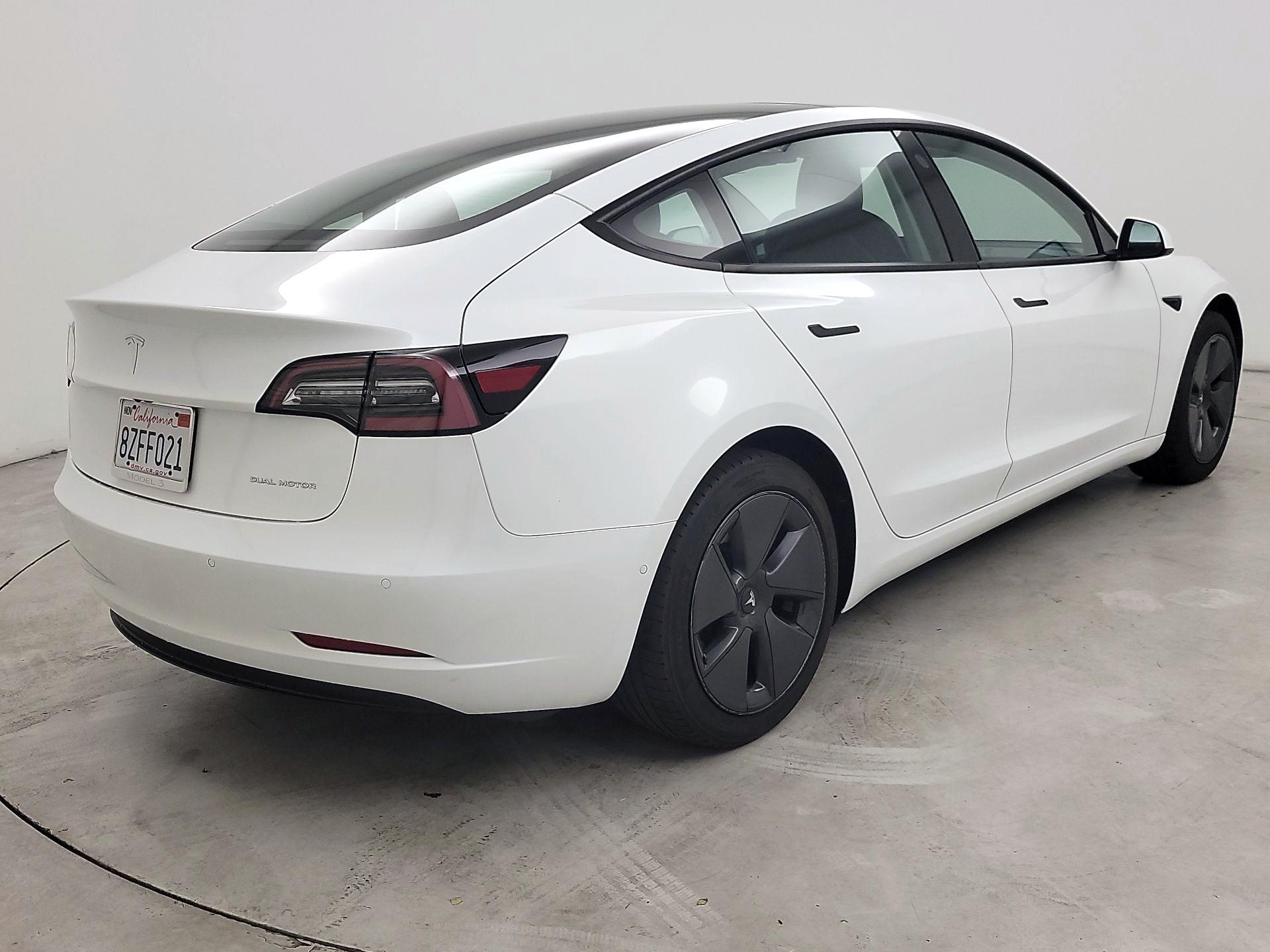 Thumbnail: 2022 Tesla Model 3 - 5
