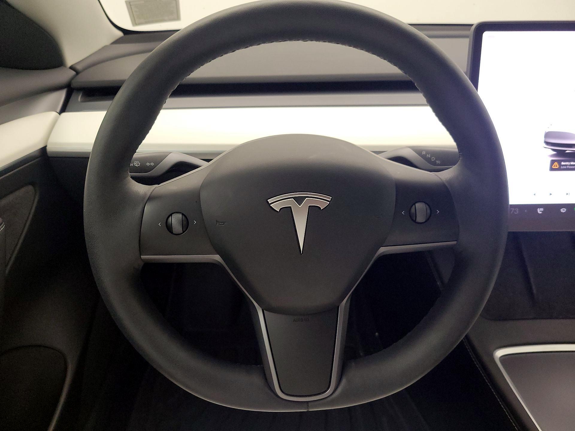 Thumbnail: 2023 Tesla Model 3 - 10