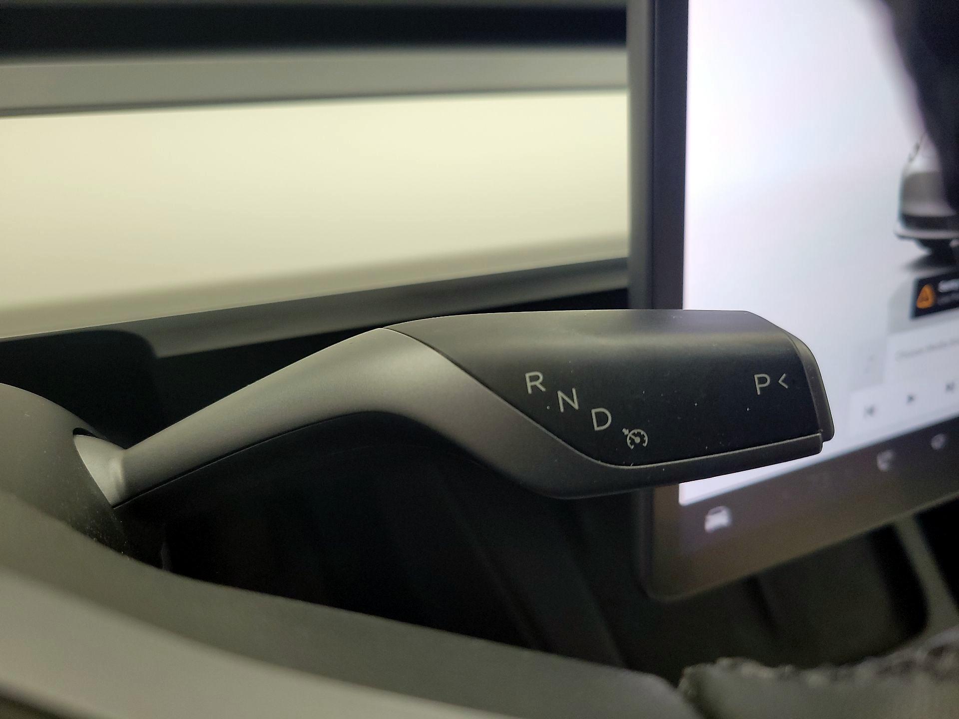 Thumbnail: 2023 Tesla Model 3 - 17